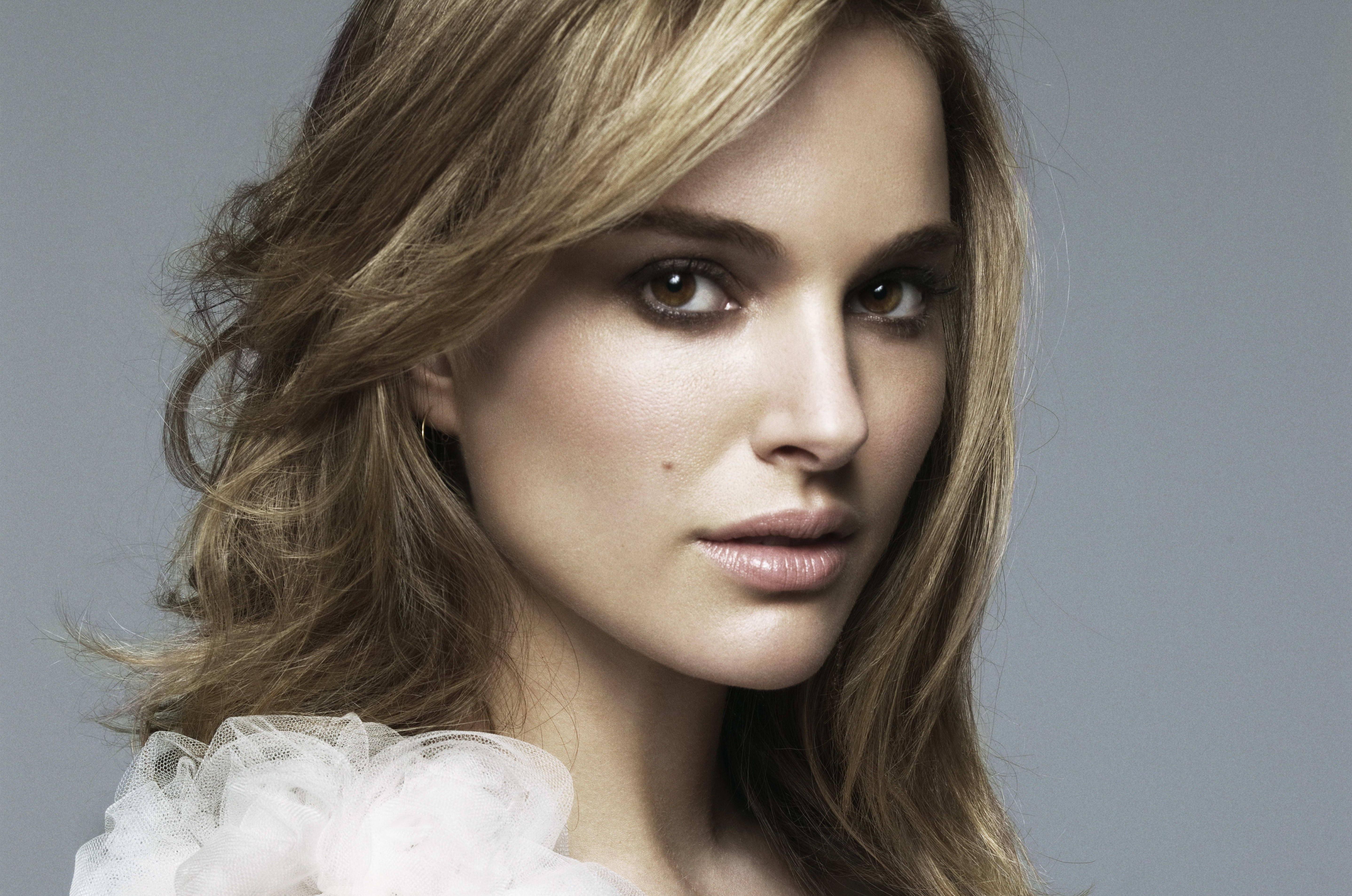 Natalie Portman 2020 Wallpapers