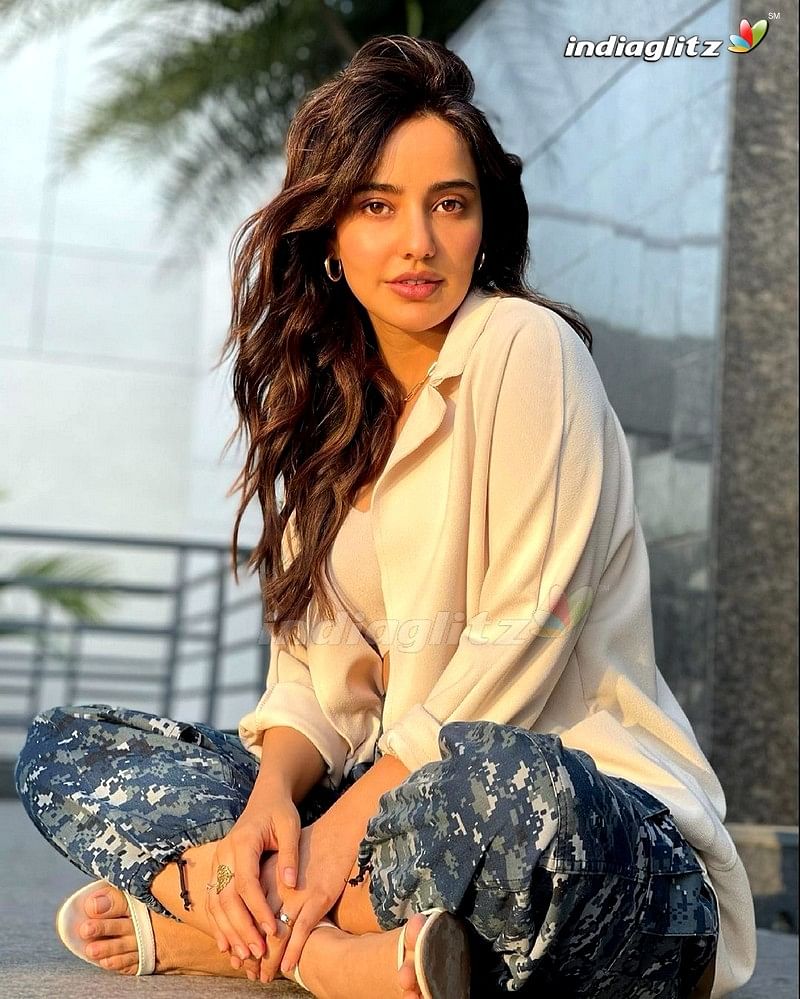 Neha Sharma Wallpapers