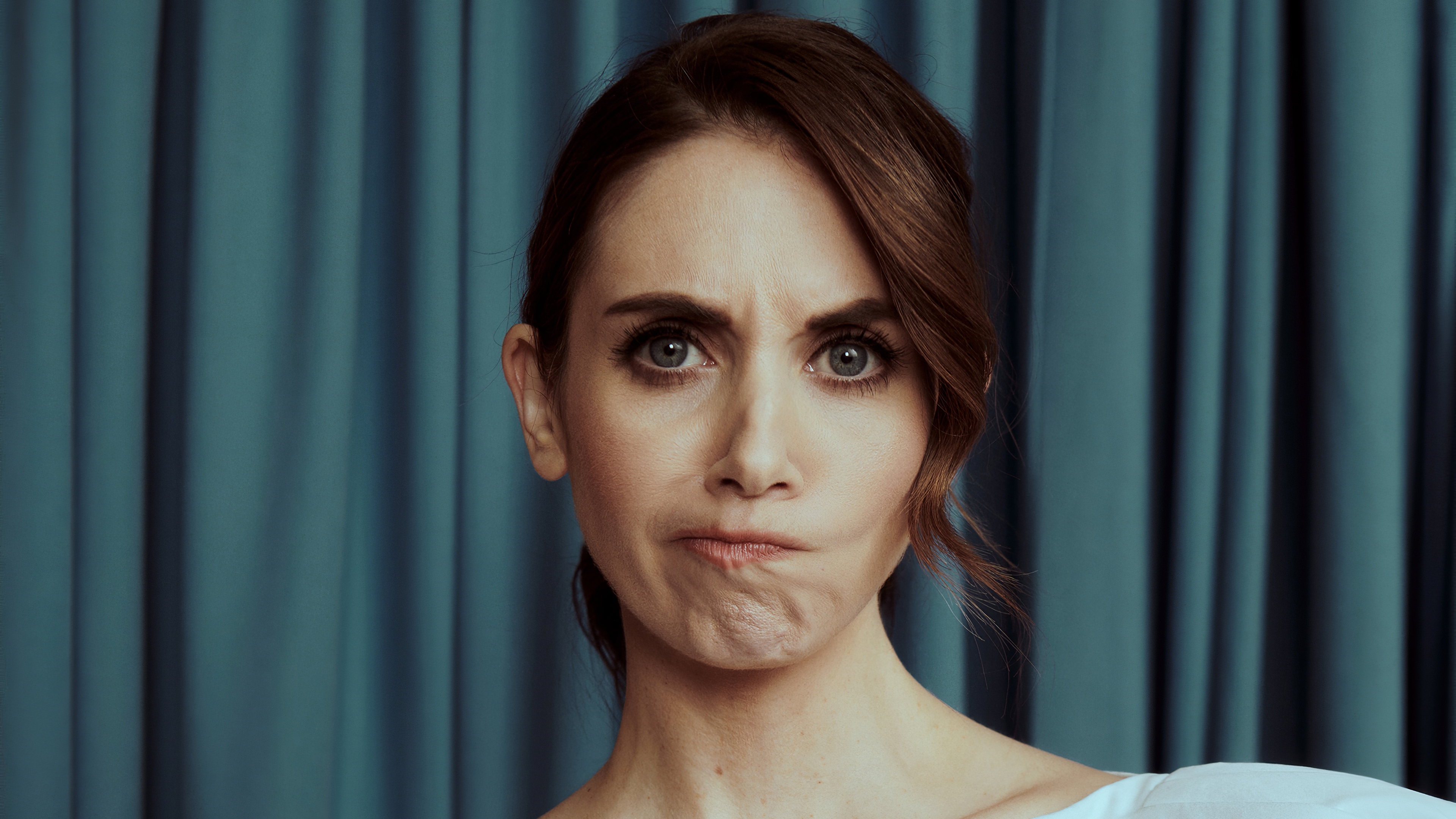 New Alison Brie 2020 Actress Wallpapers