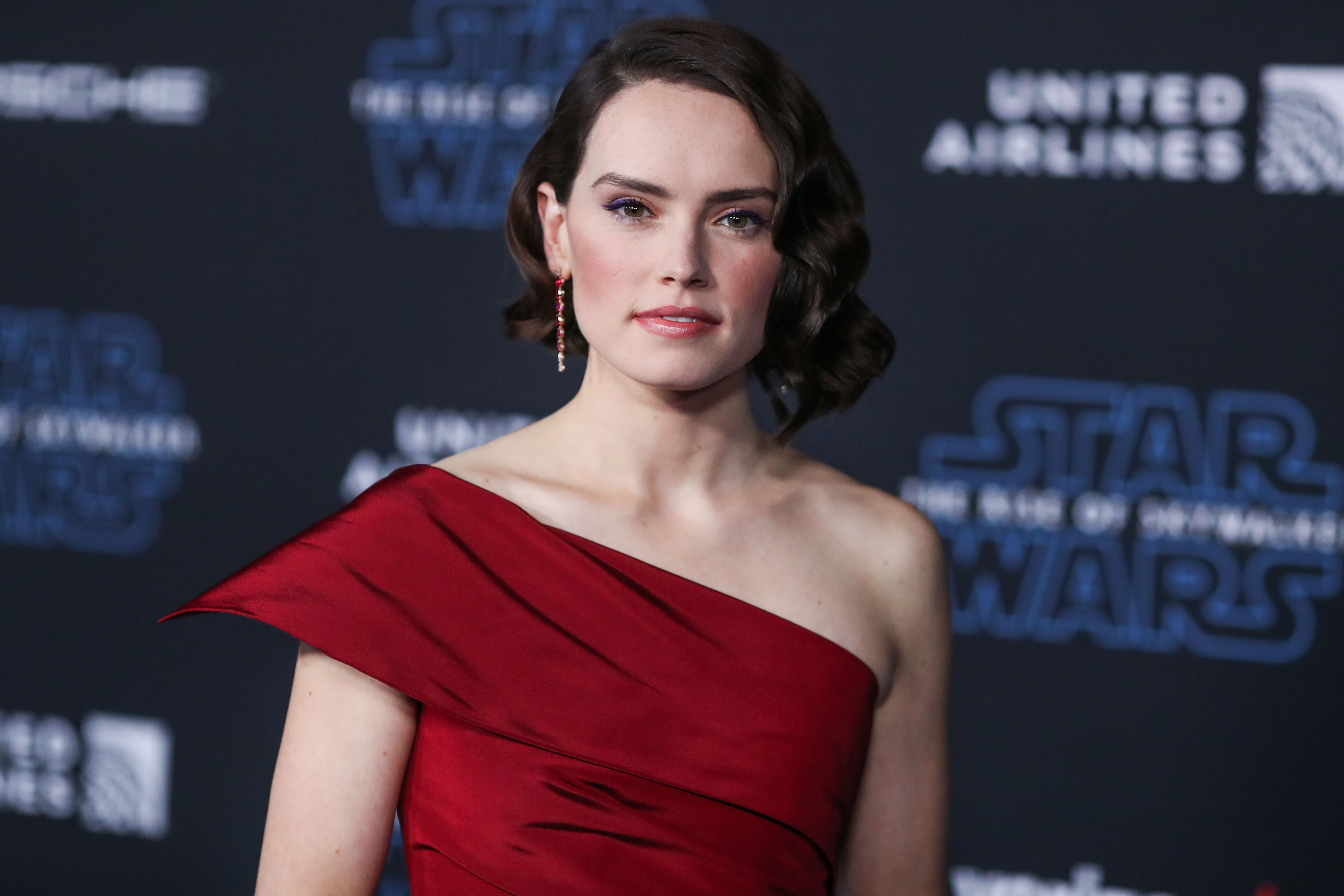 New Daisy Ridley 2021 Wallpapers