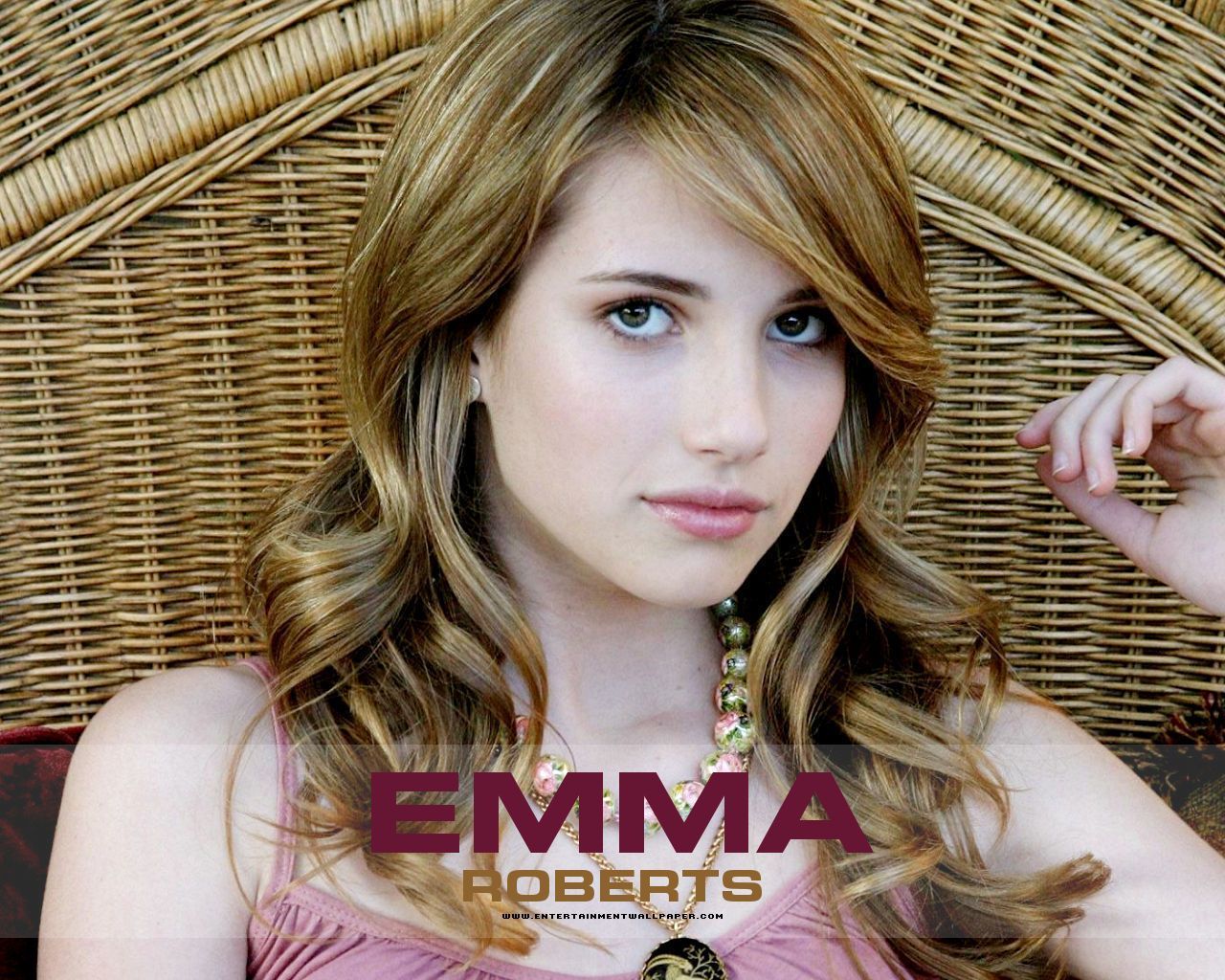 New Emma Roberts Wallpapers