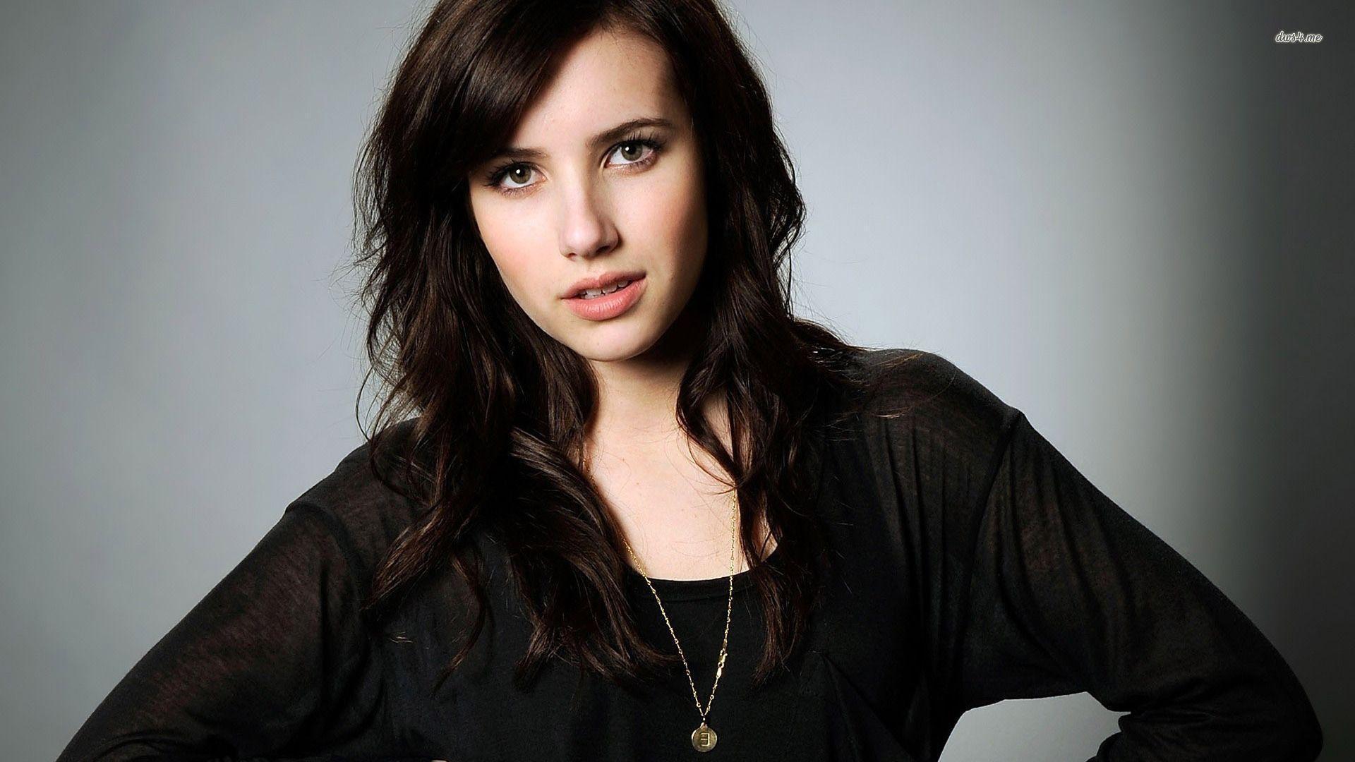 New Emma Roberts Wallpapers