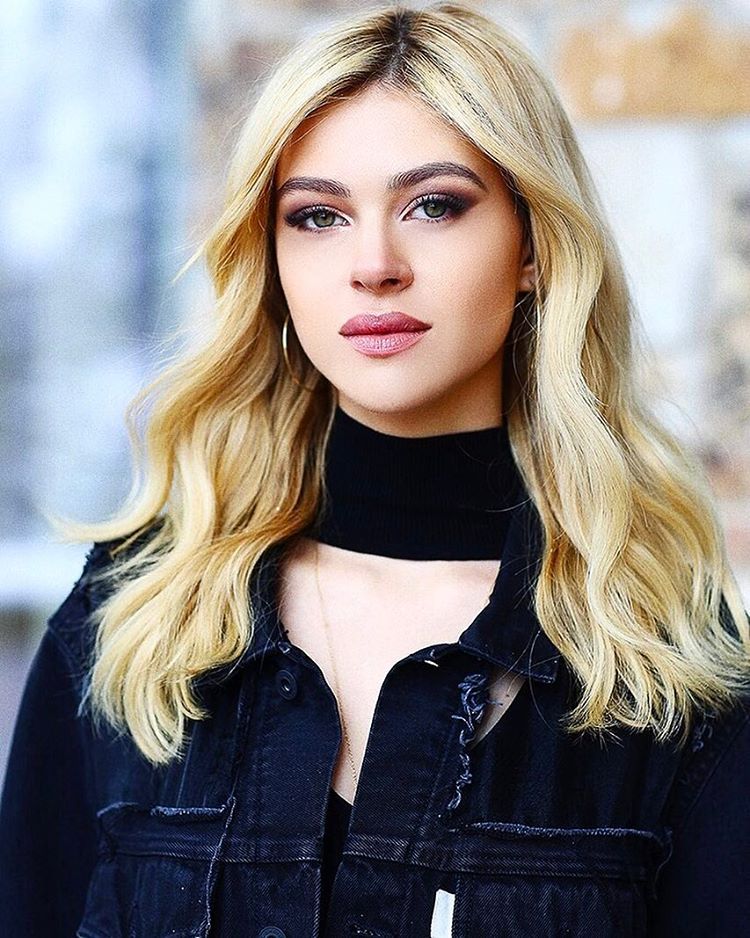 Nicola Peltz In 2017 Wallpapers