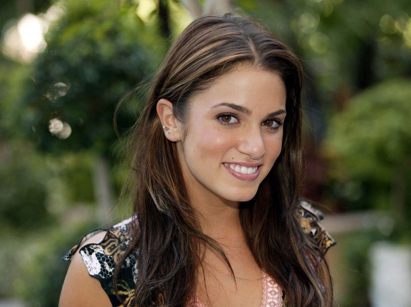 Nikki Reed Wallpapers