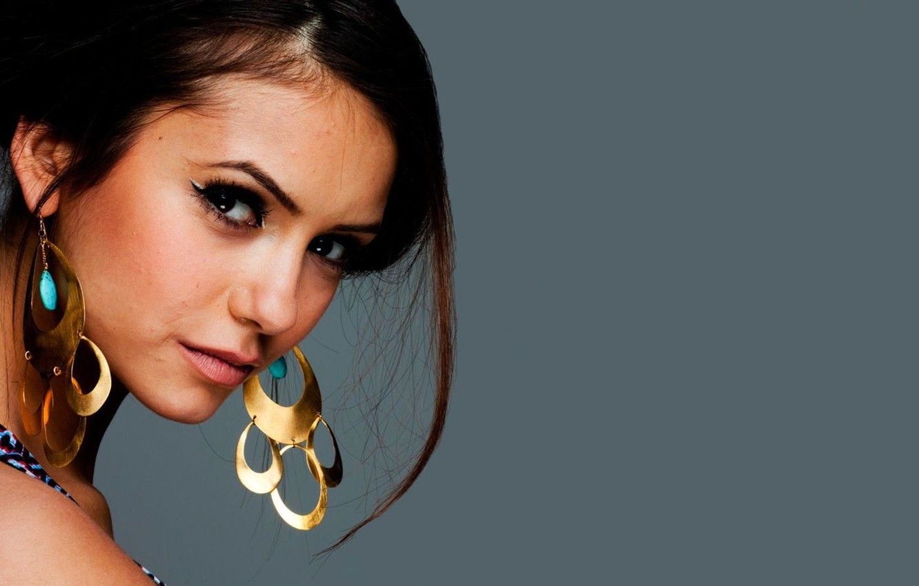 Nina Dobrev Smile Wallpapers