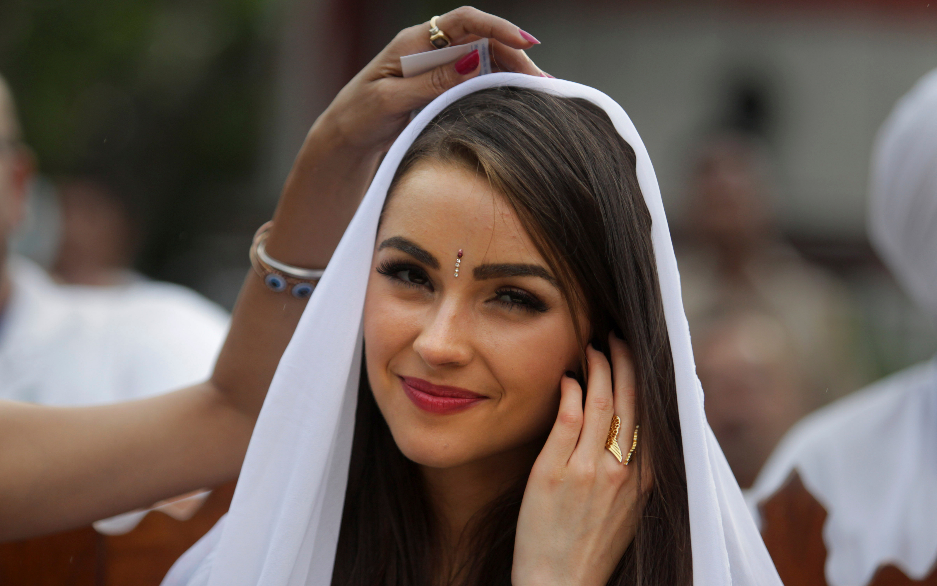 Olivia Culpo 4K Portrait Wallpapers