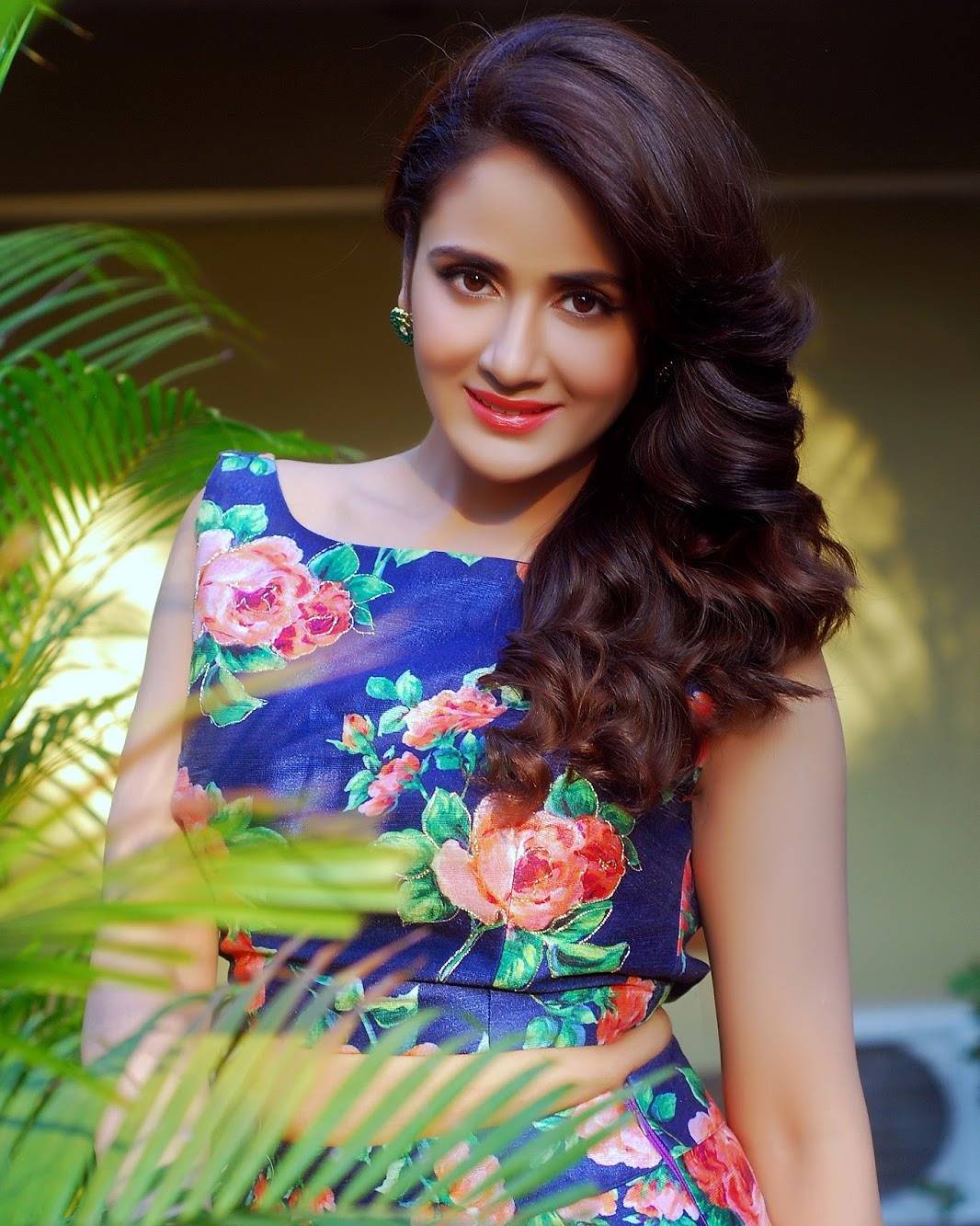 Parul Yadav Wallpapers