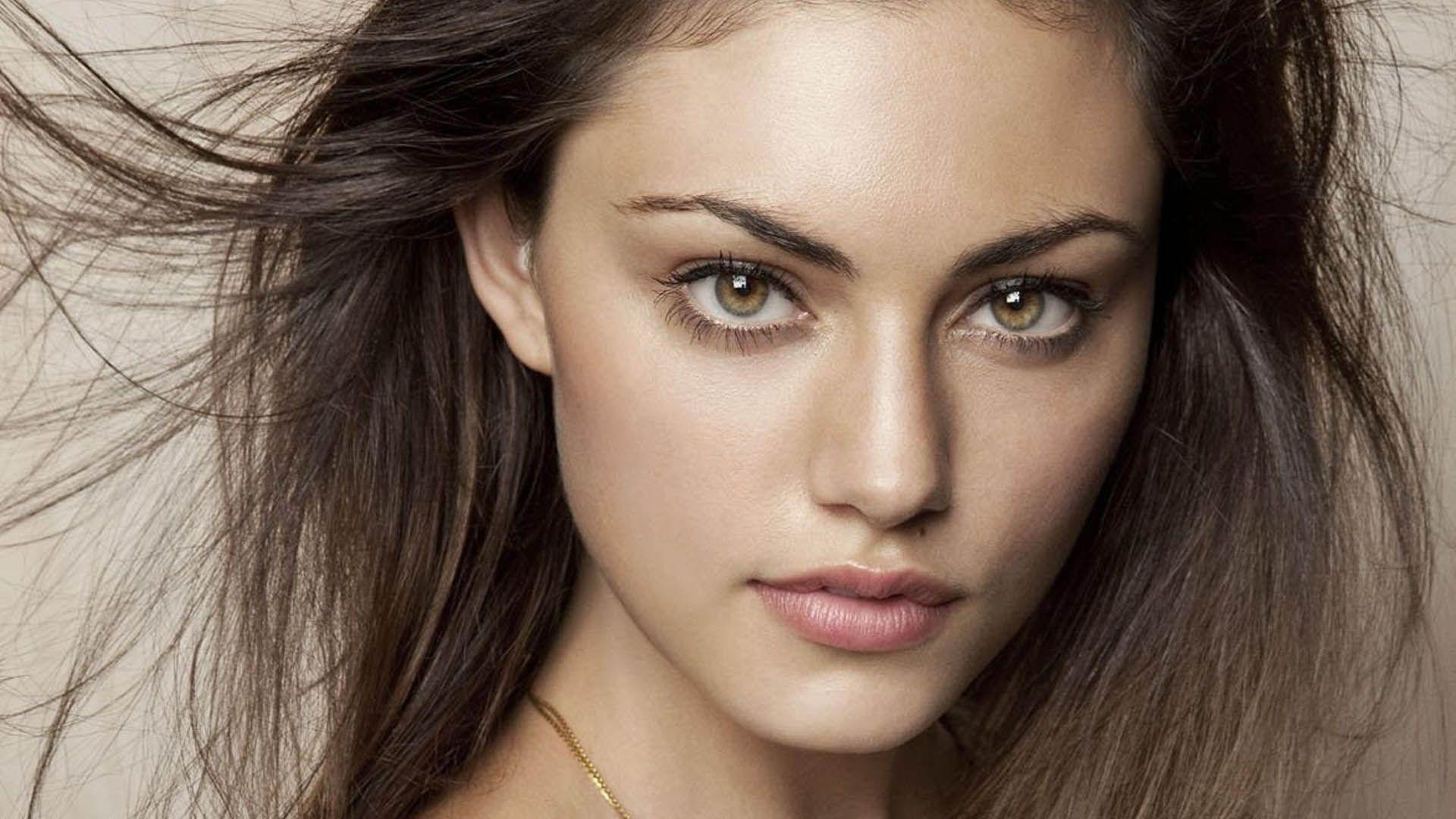 Phoebe Tonkin 2018 Wallpapers