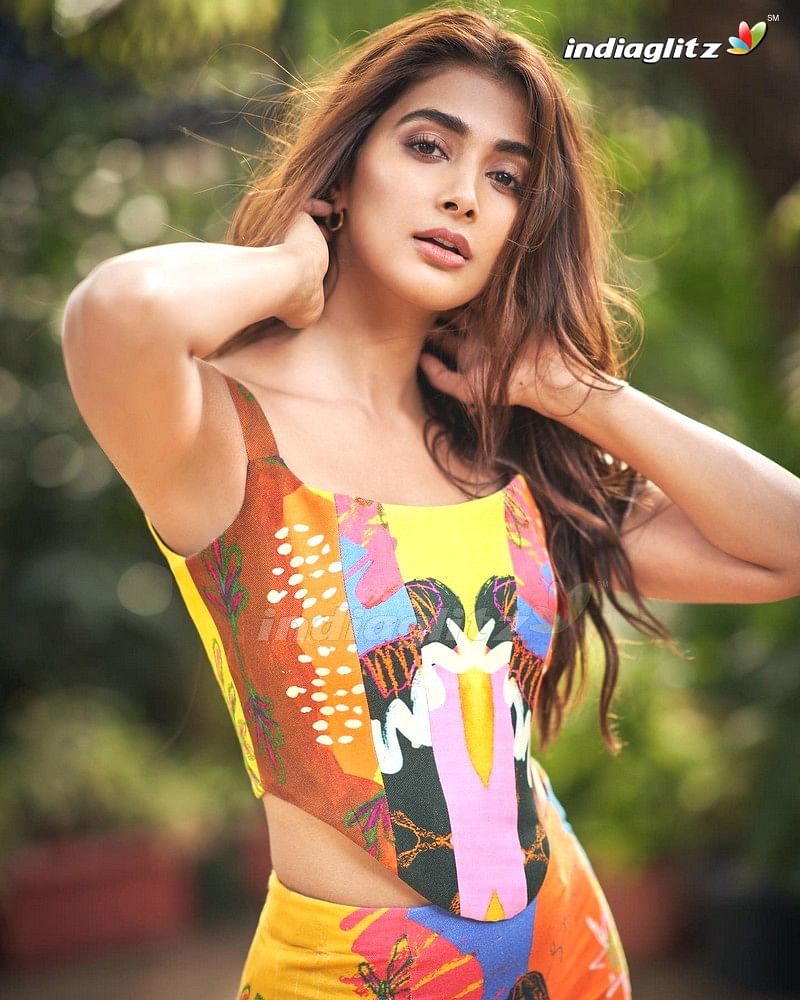 Pooja Hegde Wallpapers