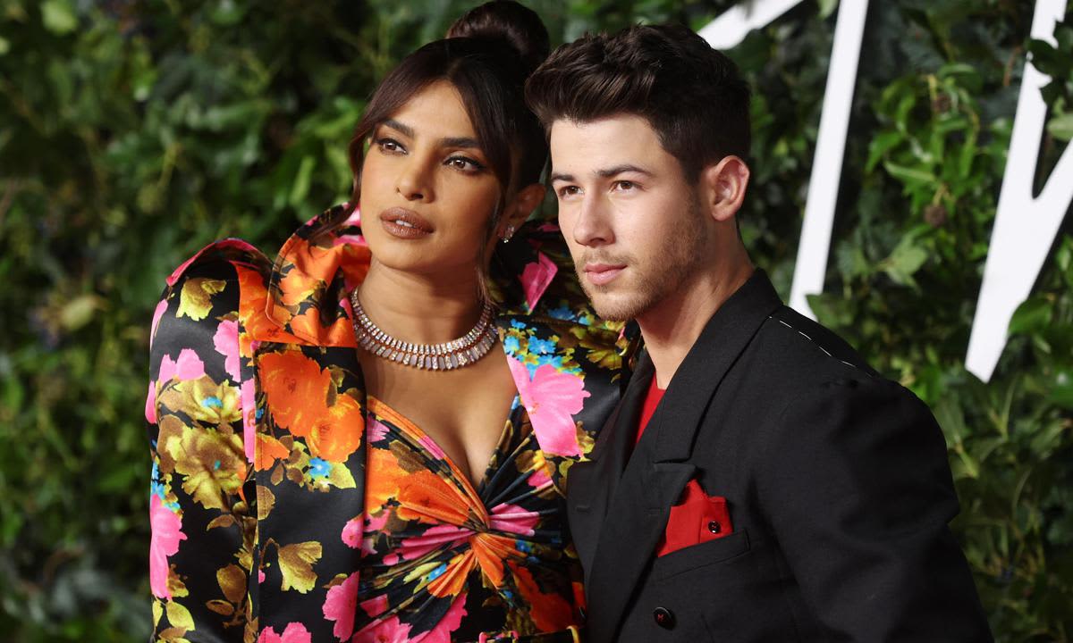 Priyanka Chopra Jonas &amp; Nick Jonas 2021 Wallpapers