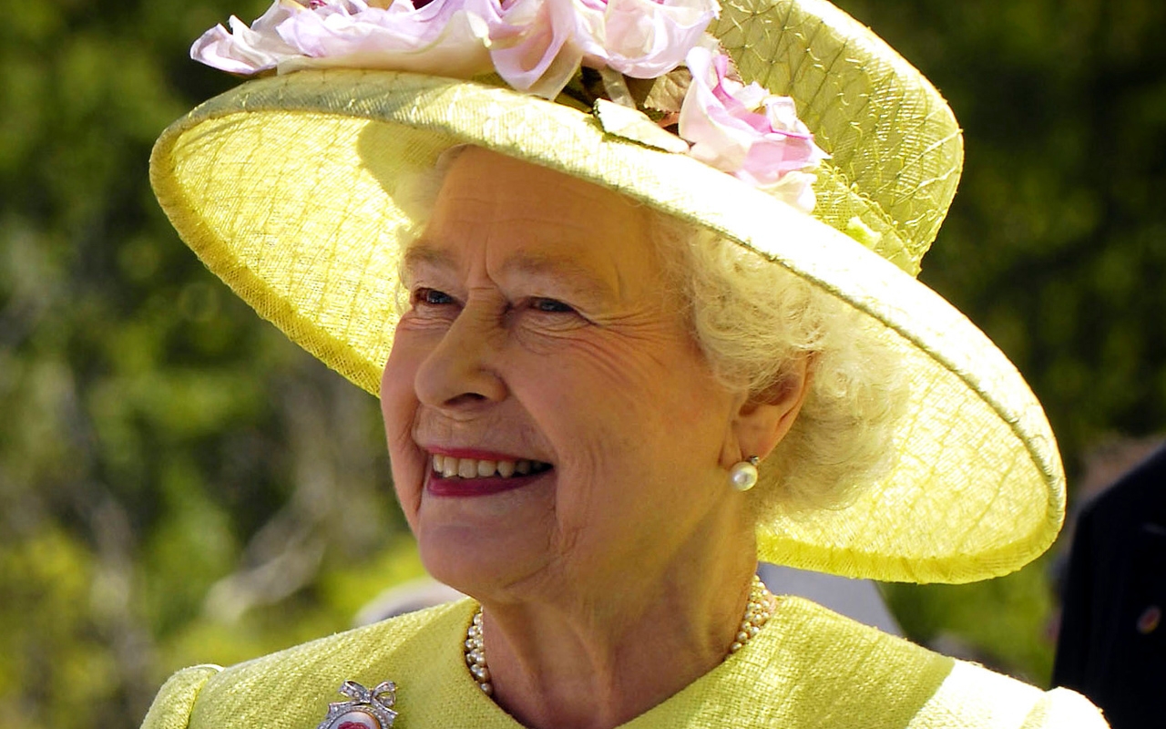 Queen Elizabeth Wallpapers