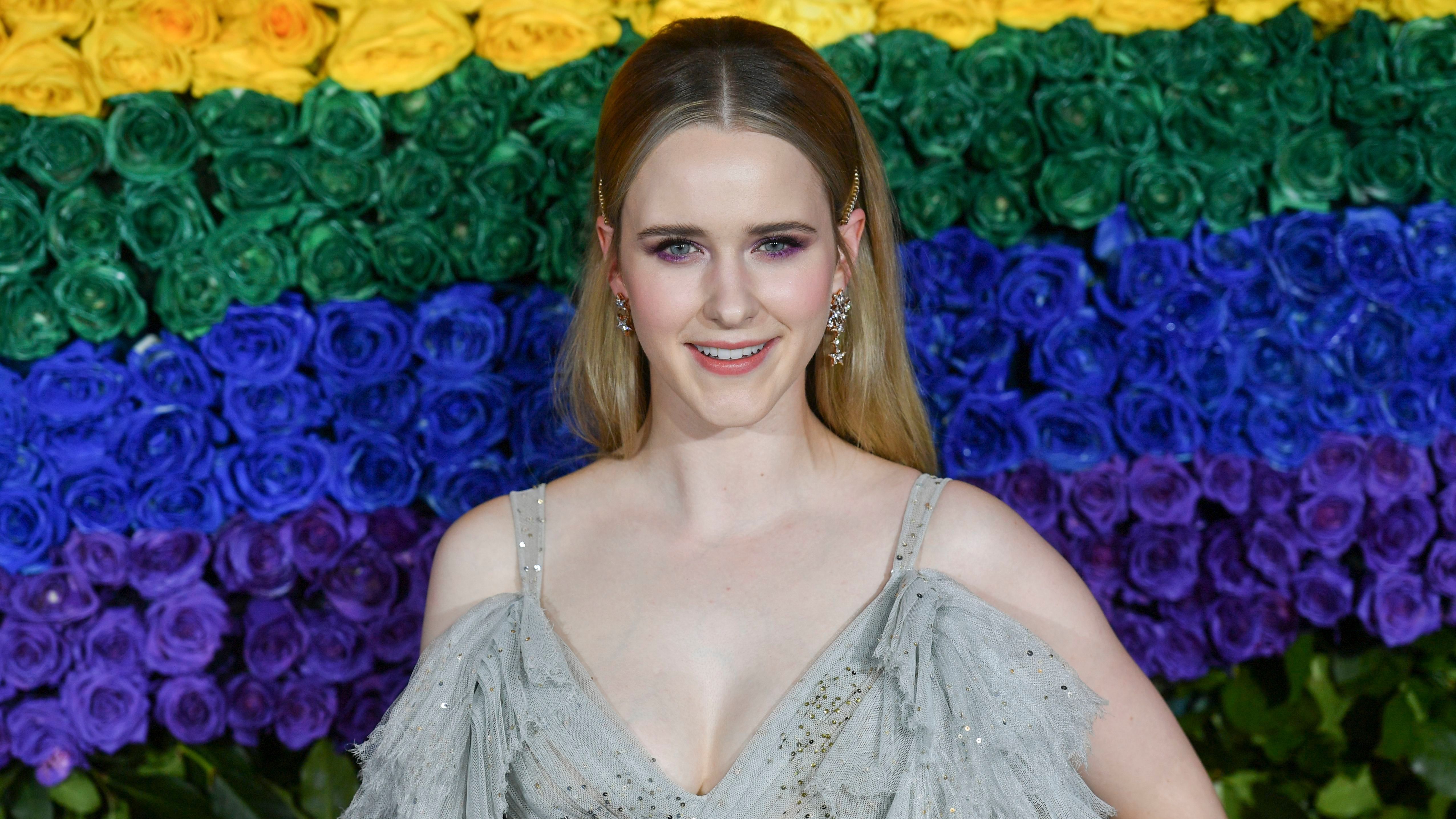 Rachel Brosnahan Wallpapers