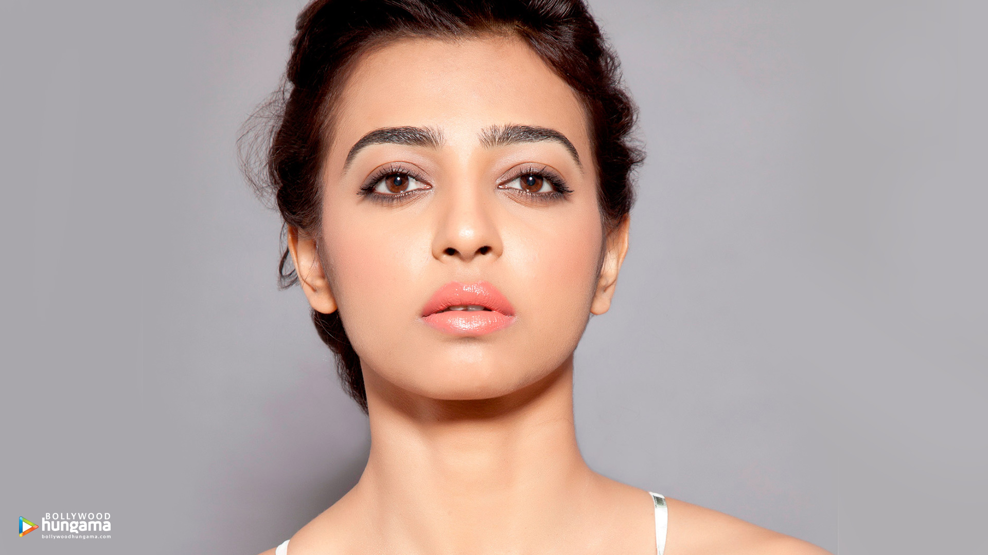 Radhika Apte Wallpapers