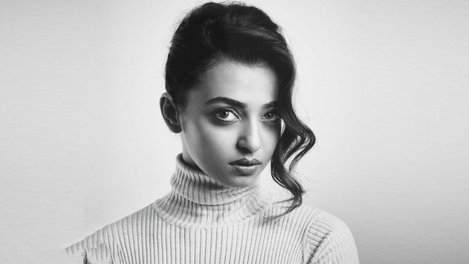 Radhika Apte Wallpapers