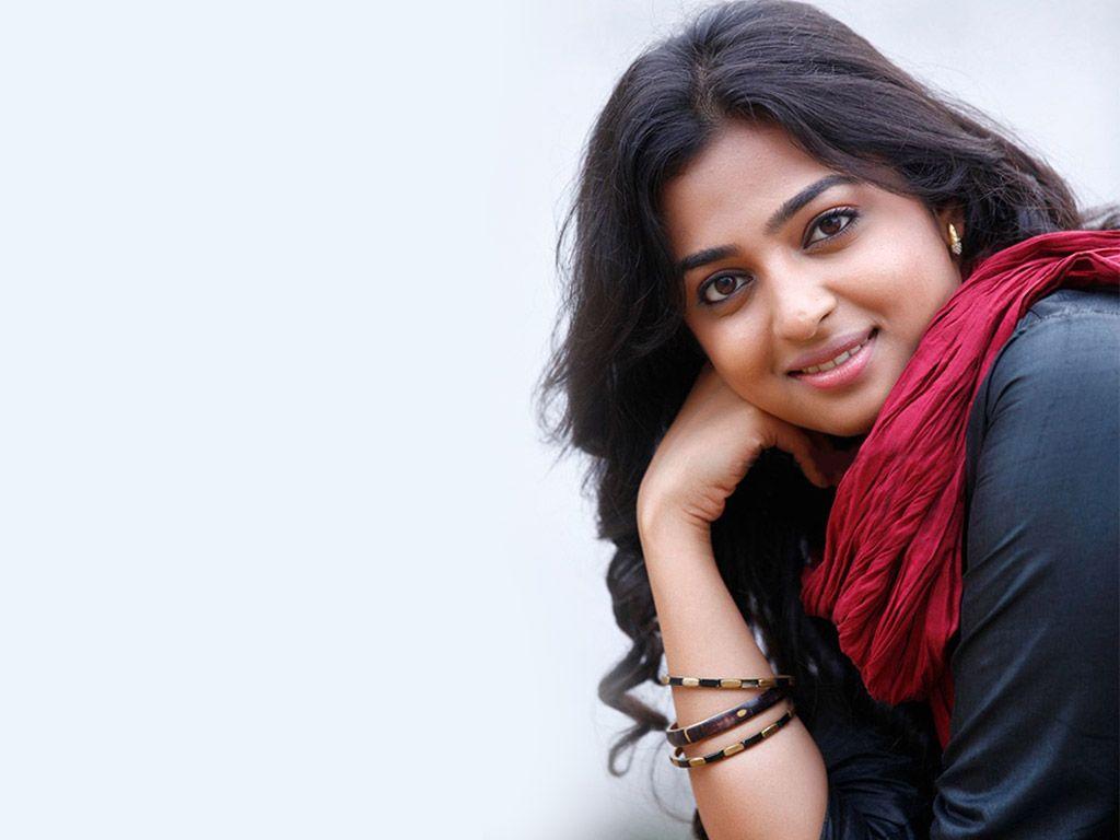 Radhika Apte Wallpapers