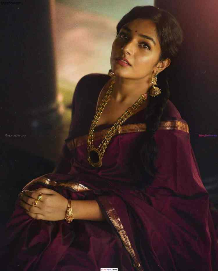 Rajisha Vijayan Wallpapers