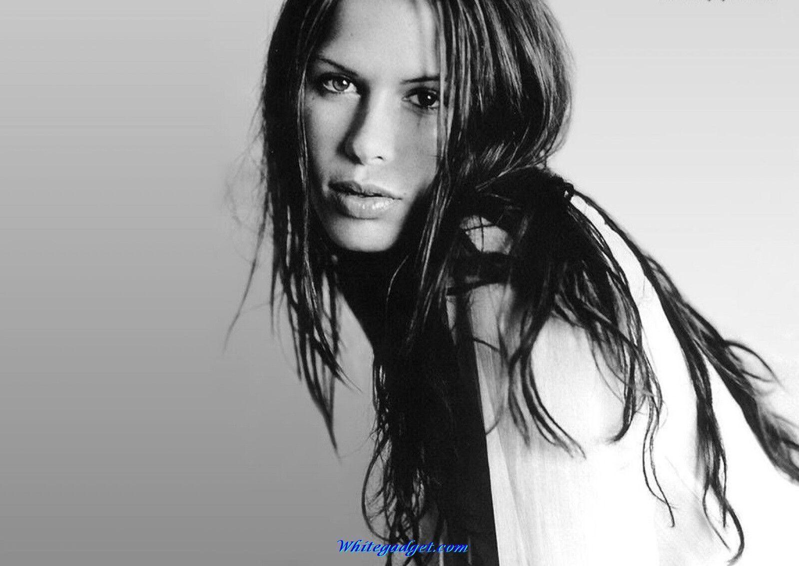 Rhona Mitra Wallpapers