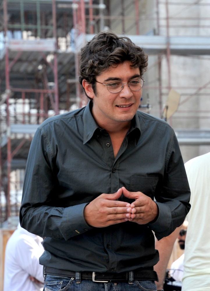 Riccardo Scamarcio Wallpapers