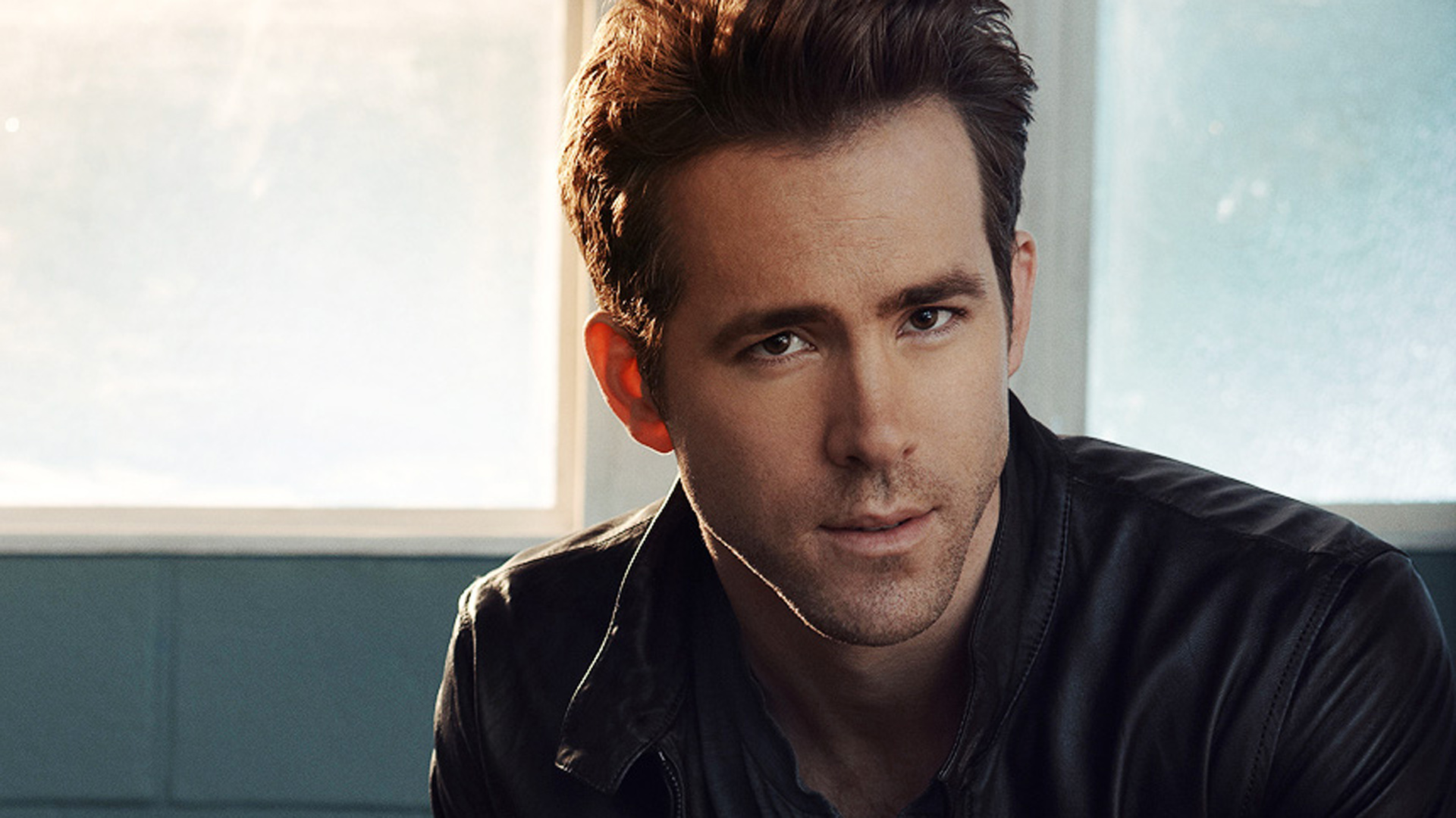 Ryan Reynolds Wallpapers