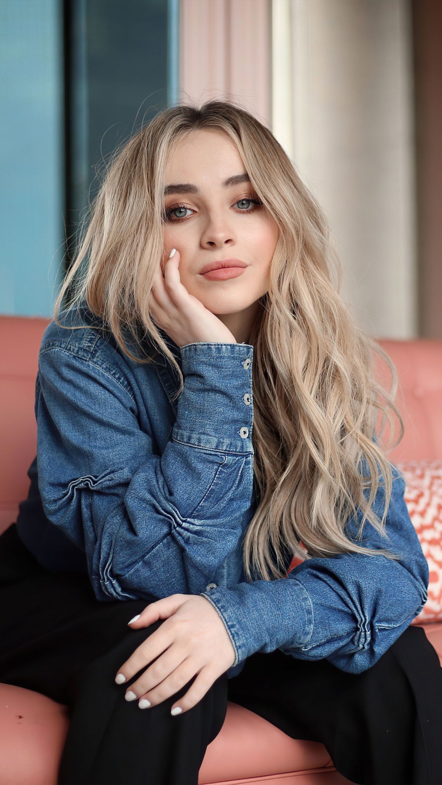 Sabrina Carpenter Beautiful Wallpapers