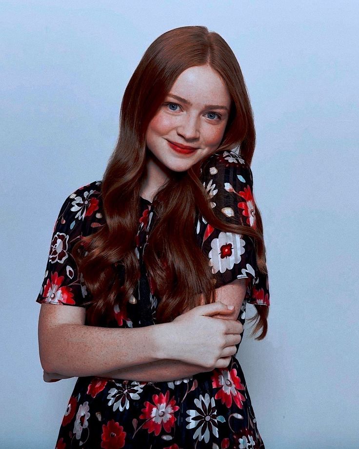 Sadie Sink Red Dress Wallpapers