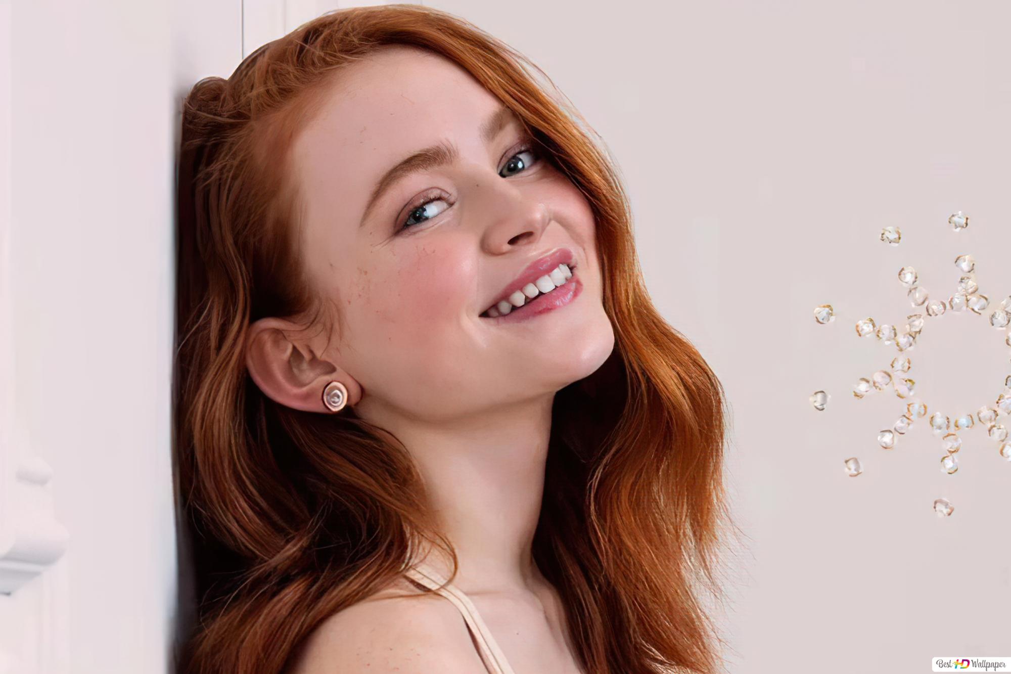 Sadie Sink Red Dress Wallpapers