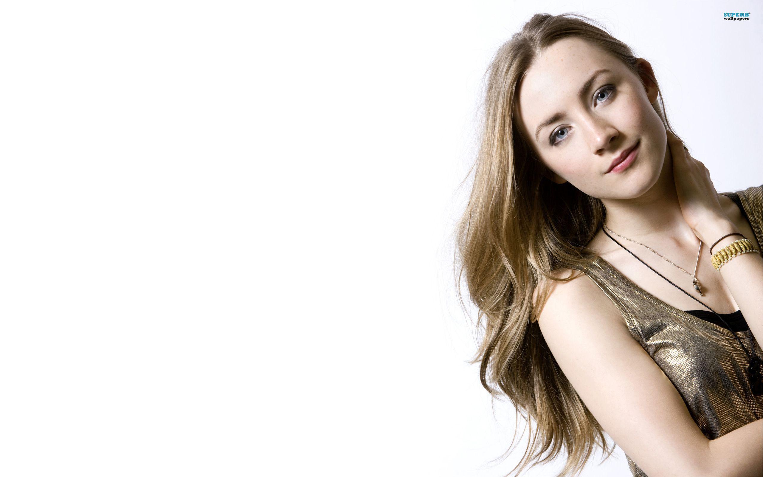 Saoirse Ronan Wallpapers