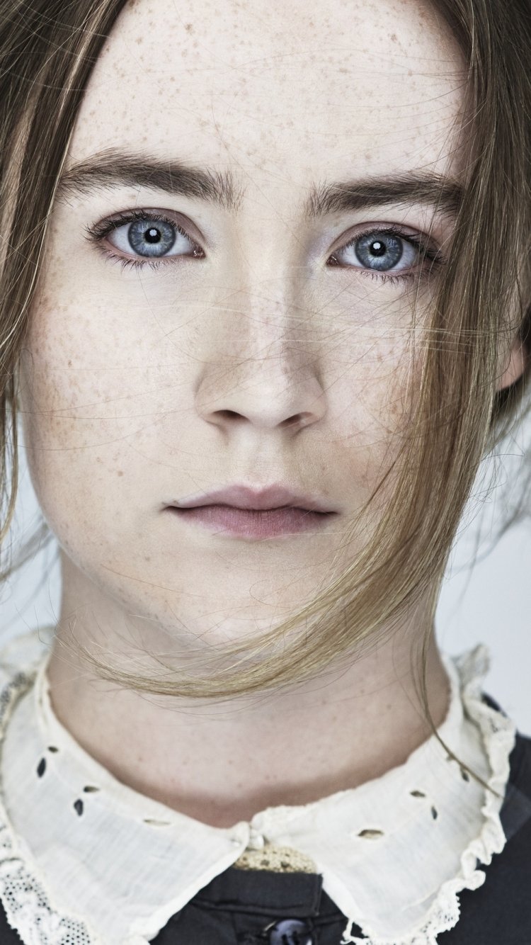 Saoirse Ronan Blue Eyes Wallpapers