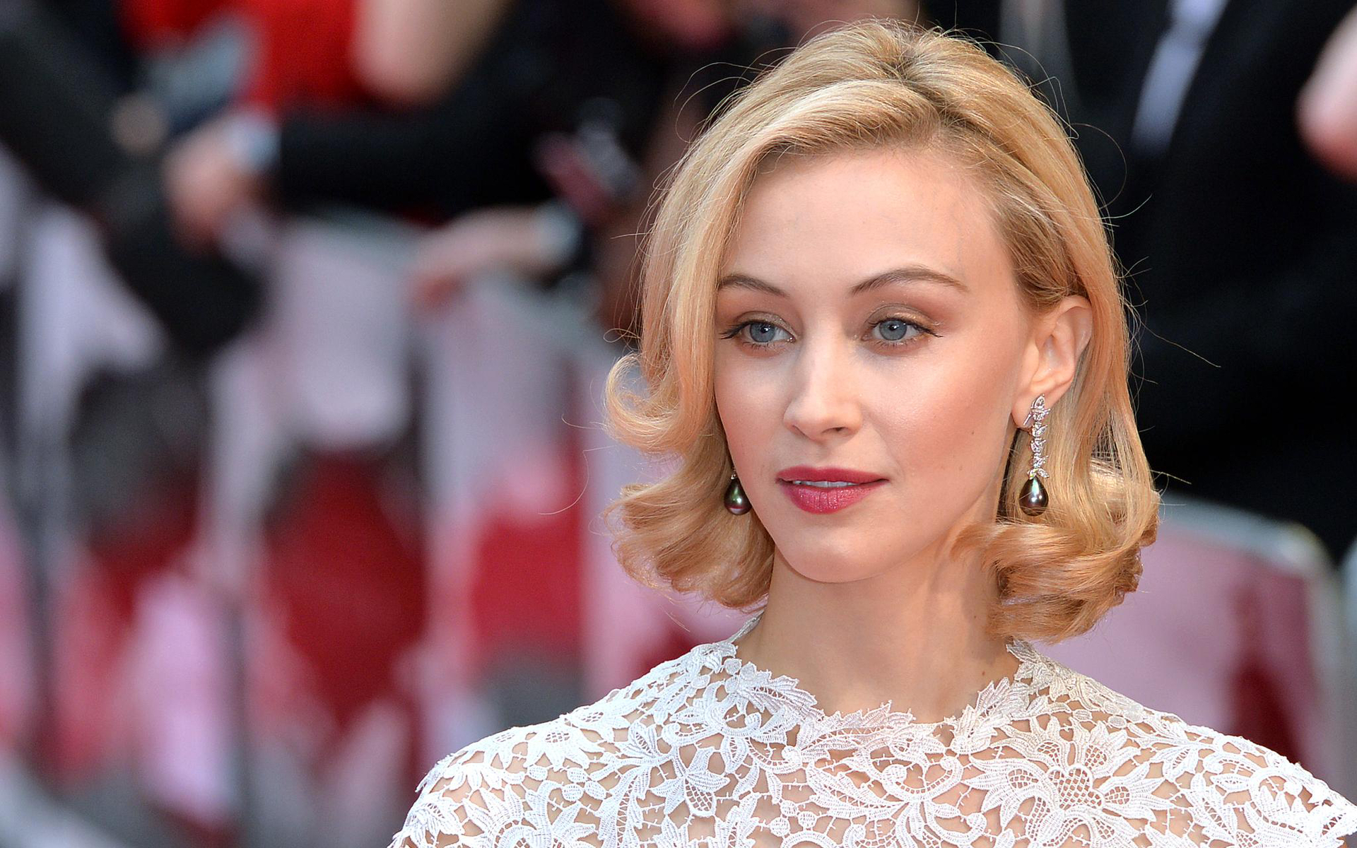 Sarah Gadon 2018 Wallpapers