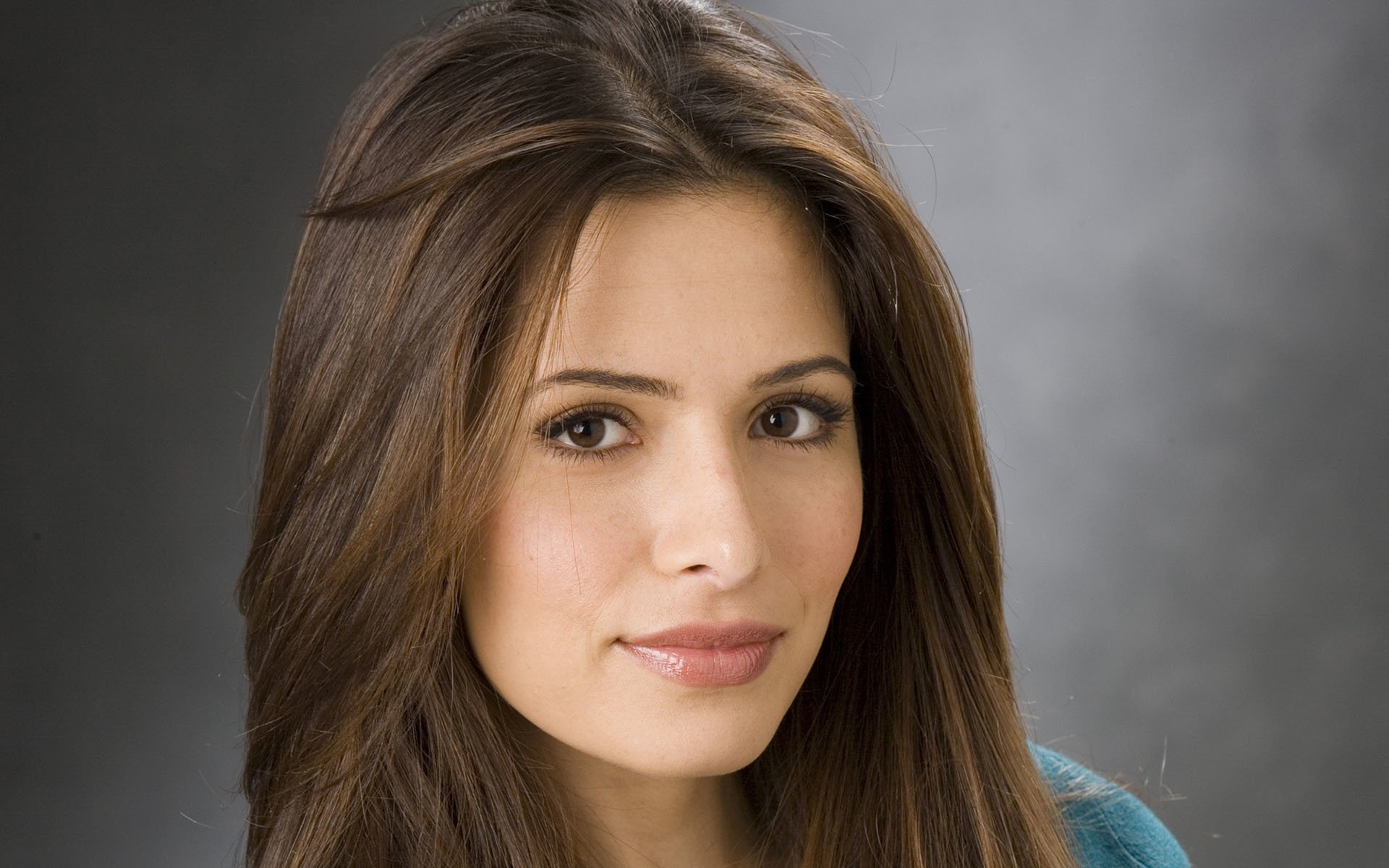 Sarah Shahi Wallpapers