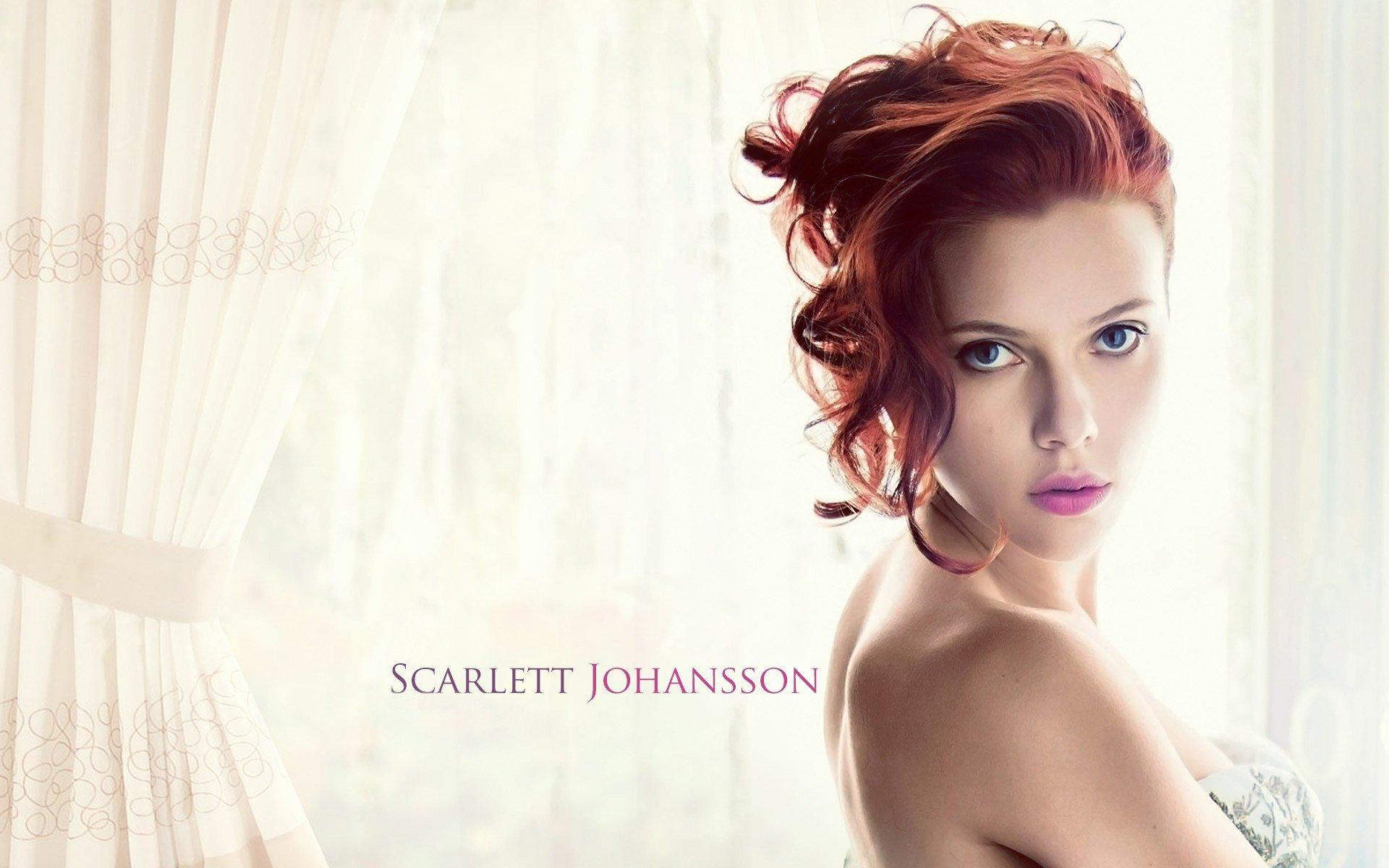 Scarlett Johansson In Red Wallpapers