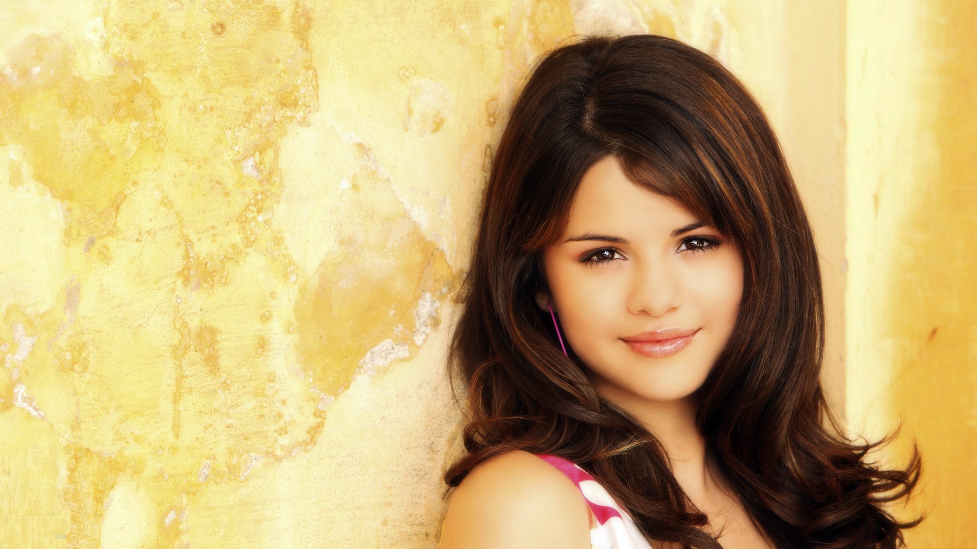 Selena Gomez Coolest Wallpapers