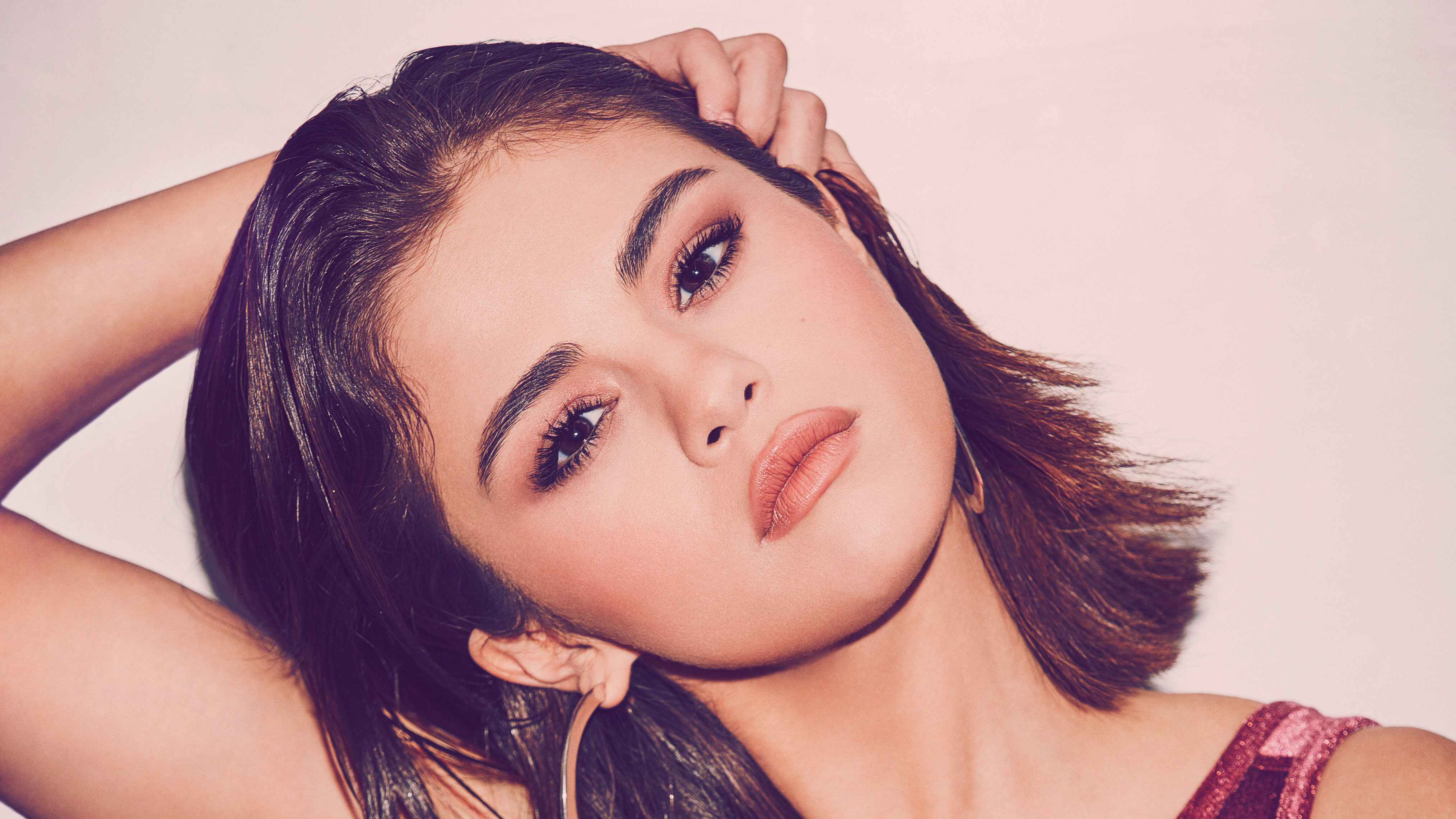 Selena Gomez Elle US 2018 Wallpapers