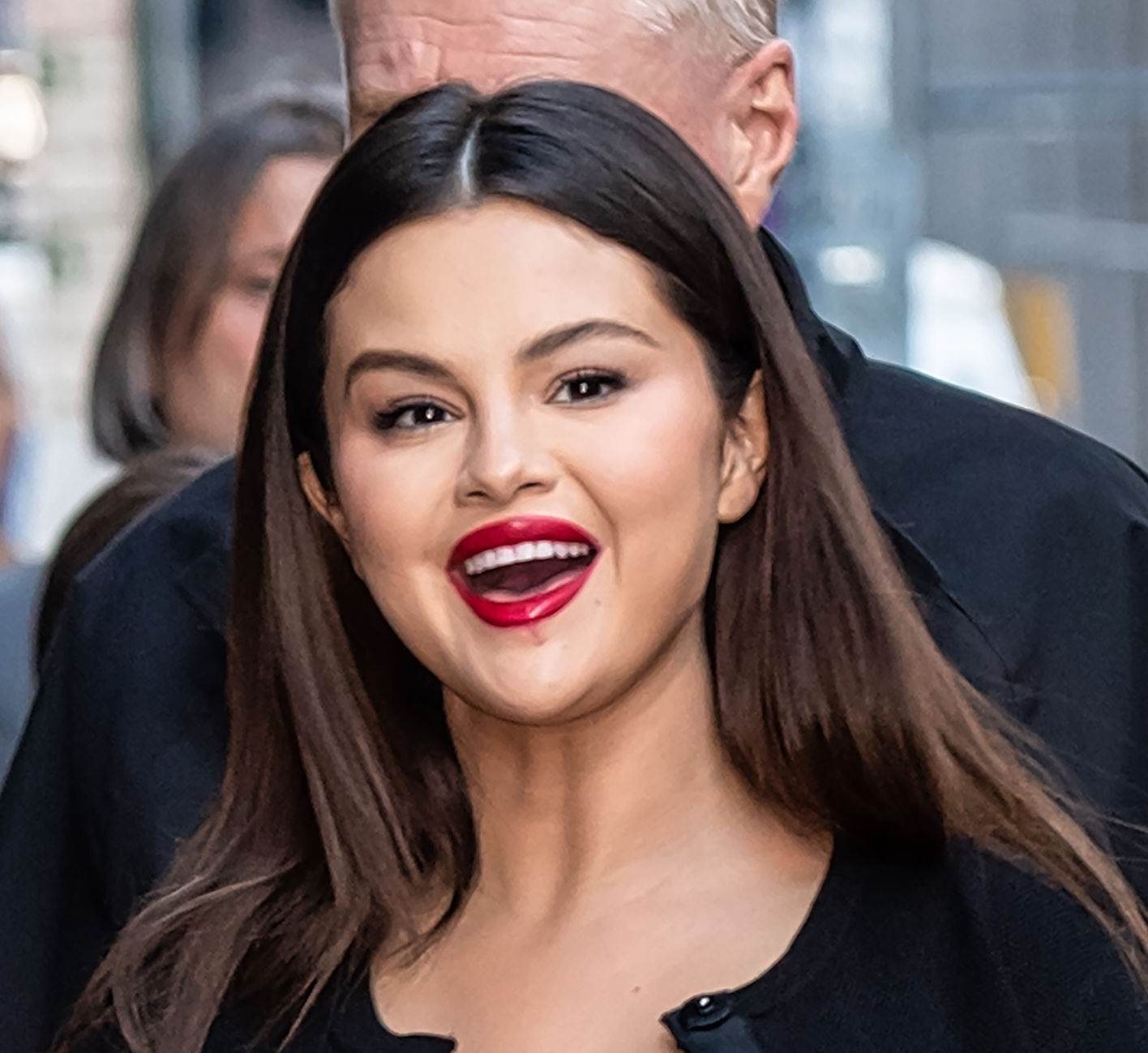 Selena Gomez Elle US 2018 Wallpapers