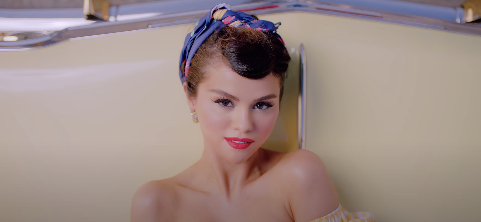 Selena Gomez Ice Cream Wallpapers