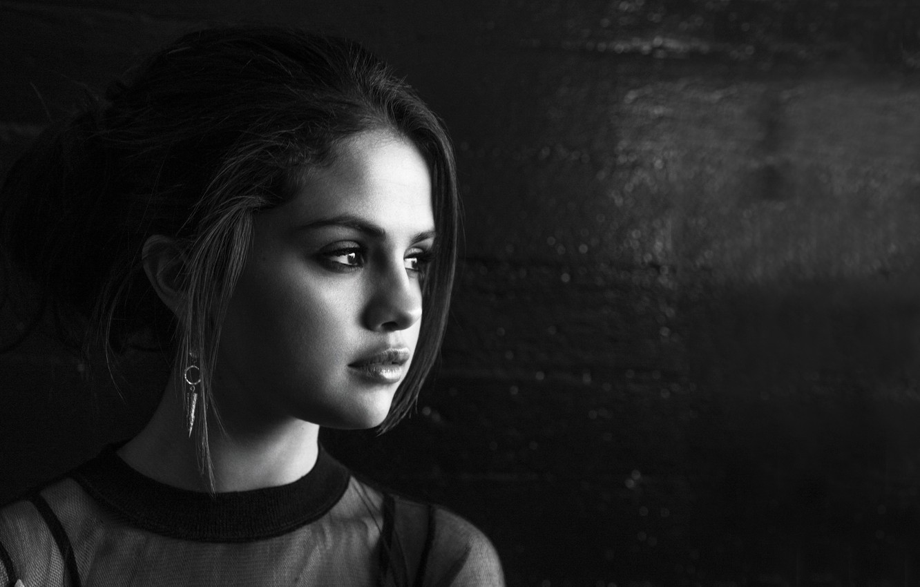 Selena Gomez Monochrome Photoshoot 2021 Wallpapers