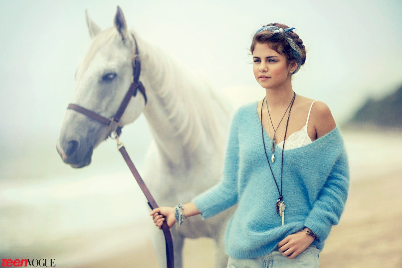 Selena Gomez Vogue American Magazine Photoshoot Wallpapers