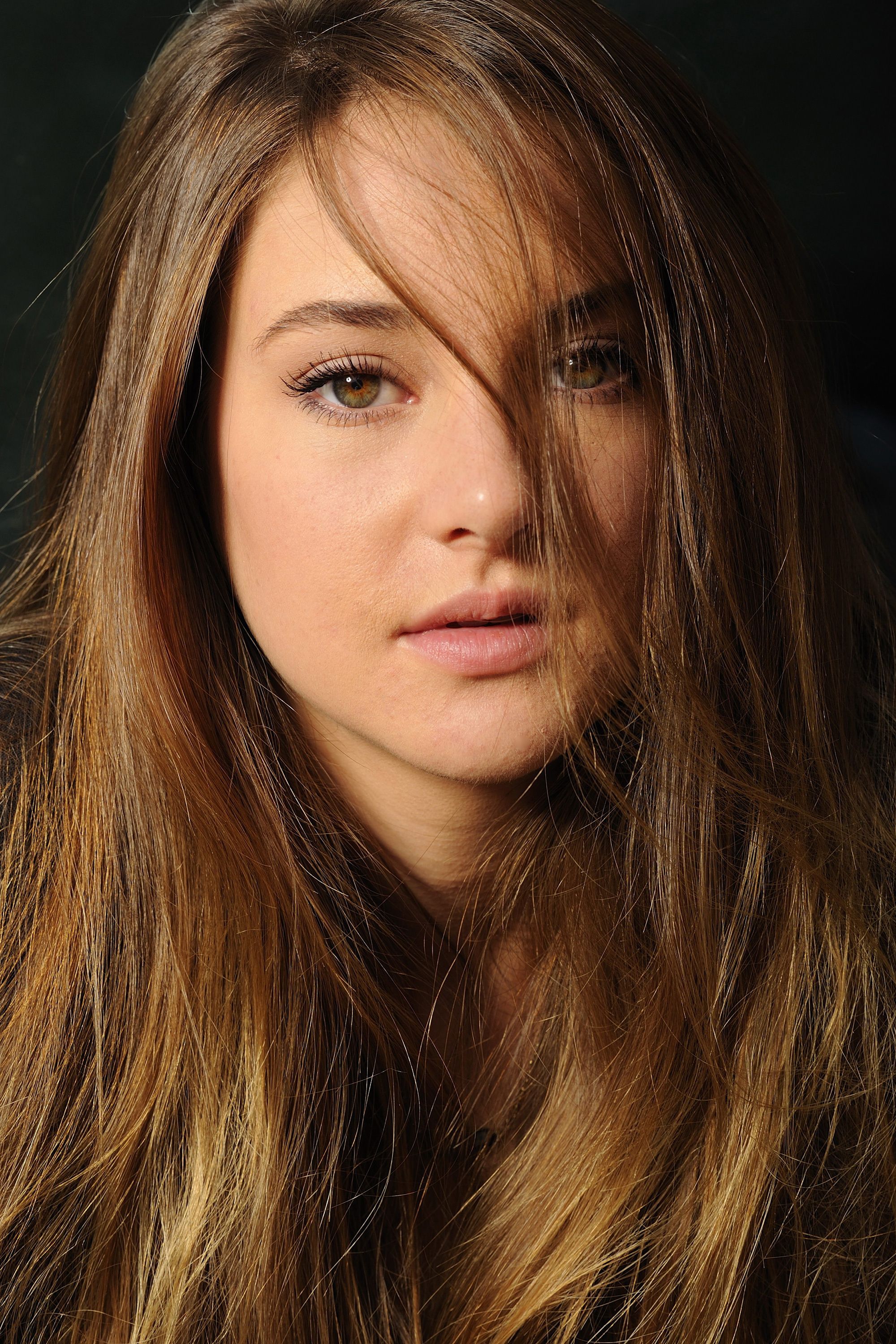 Shailene Woodley Wallpapers