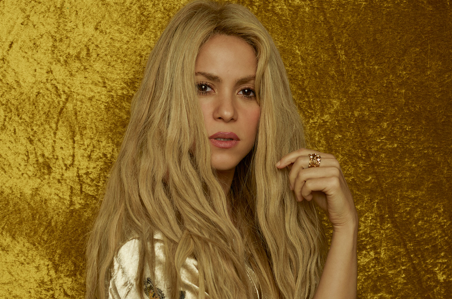 Shakira Don't Wait Up Wallpapers