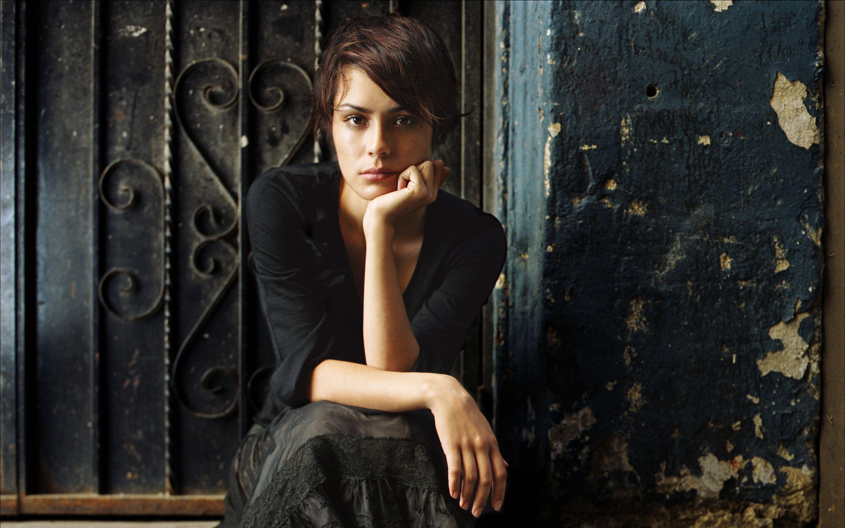 Shannyn Sossamon Wallpapers