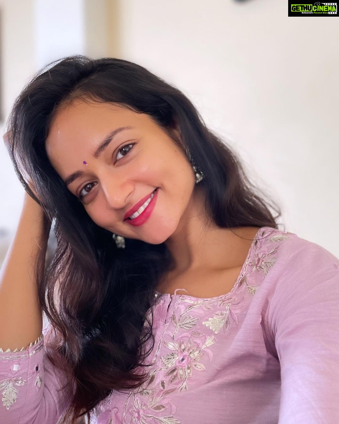 Shanvi Srivastava Wallpapers