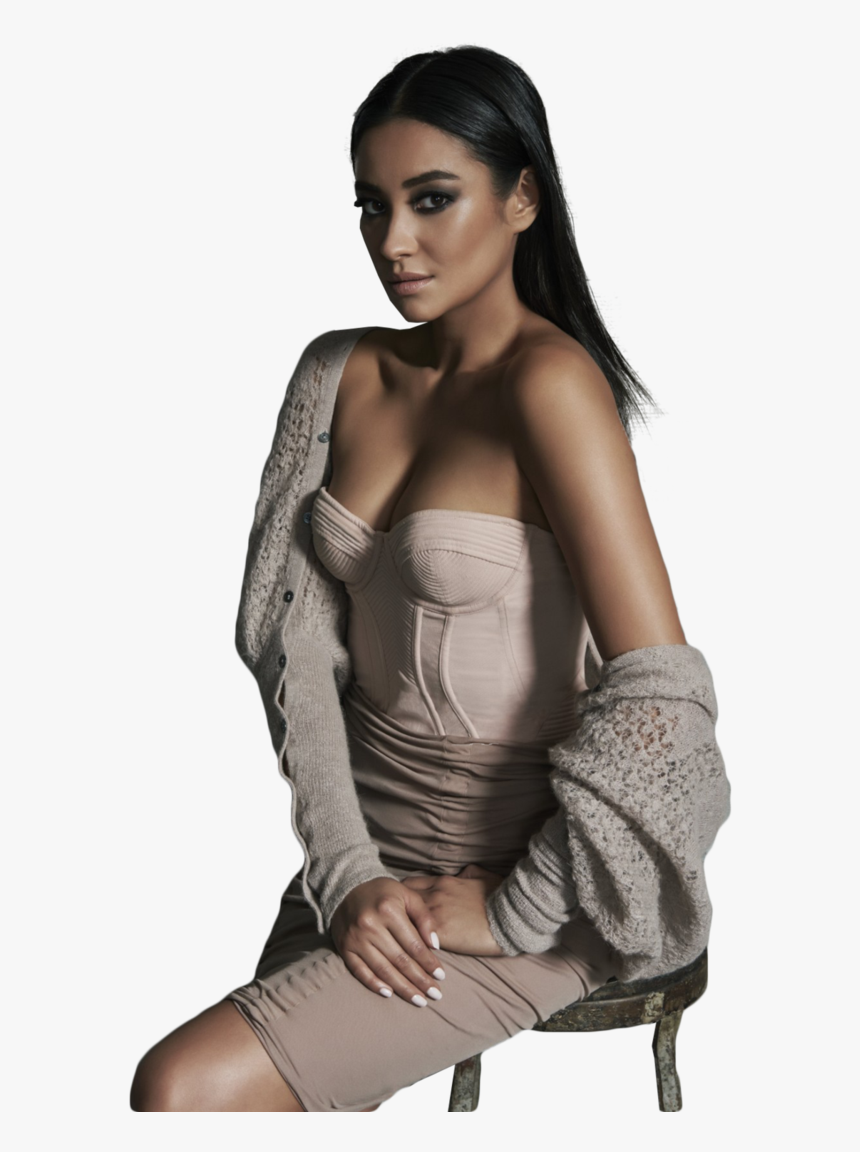 Shay Mitchell 2019 Wallpapers