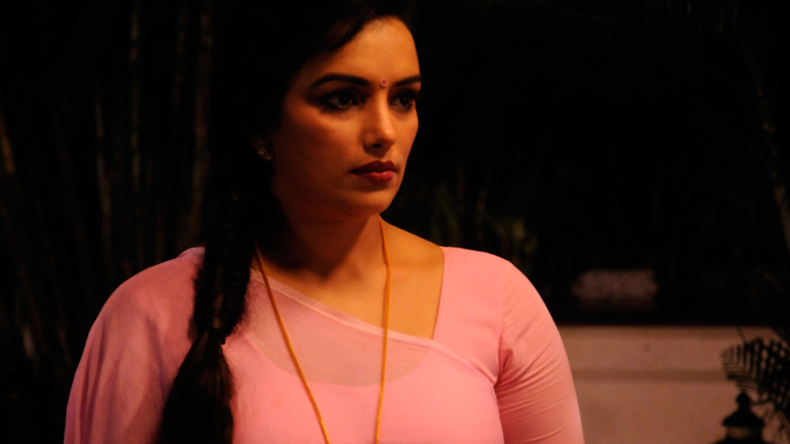 Shweta Menon Wallpapers