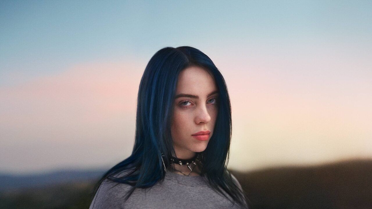 Singer Billie Eilish Face Wallpapers