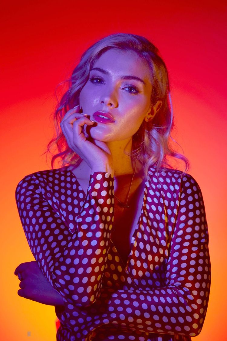 Skyler Samuels Scream Queens Actress Wallpapers