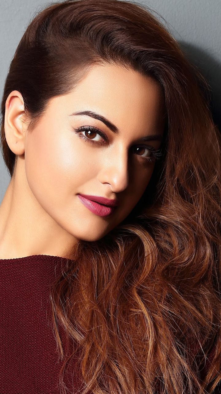 Sonakshi Sinha Wallpapers