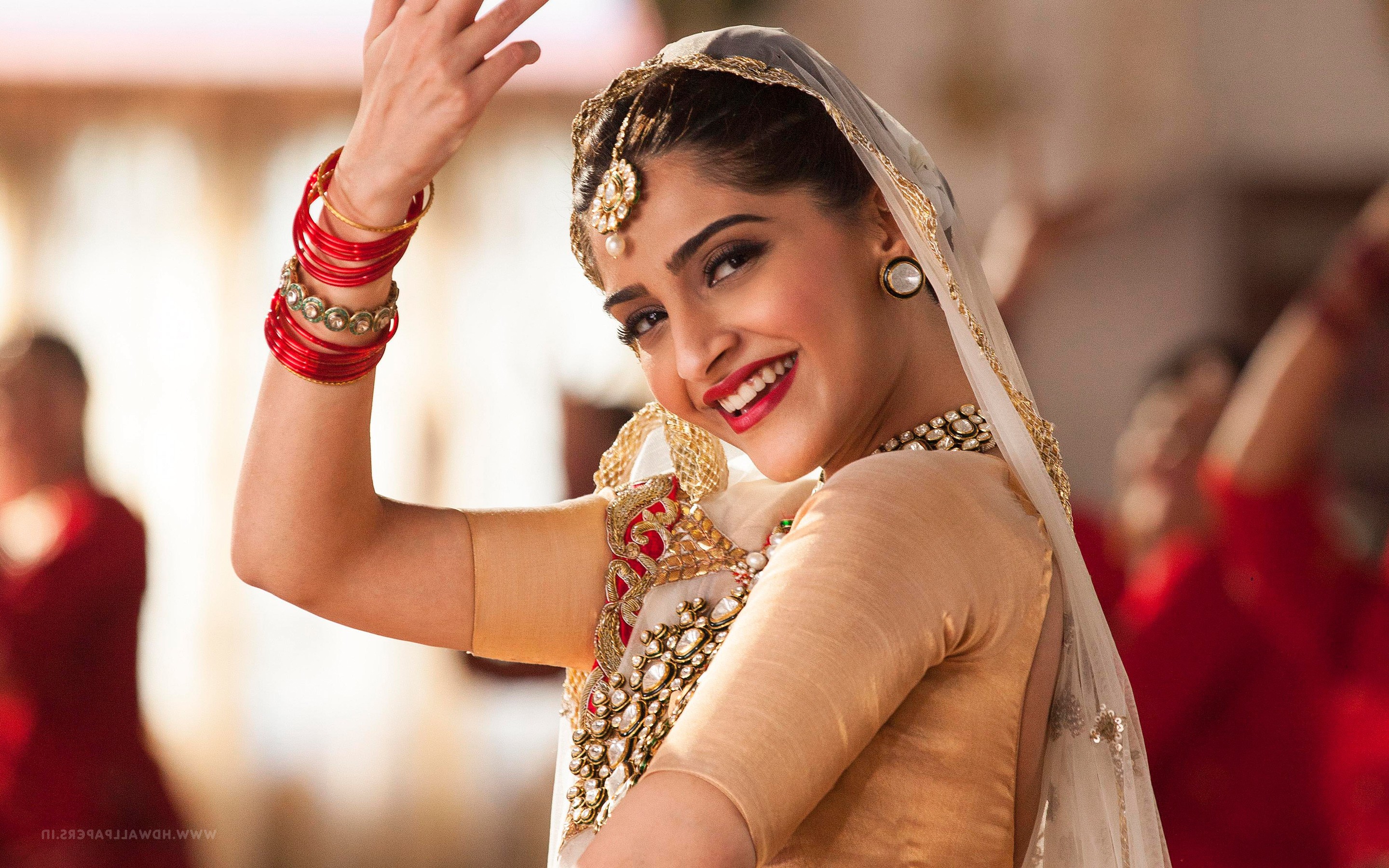 Sonam Kapoor Wallpapers