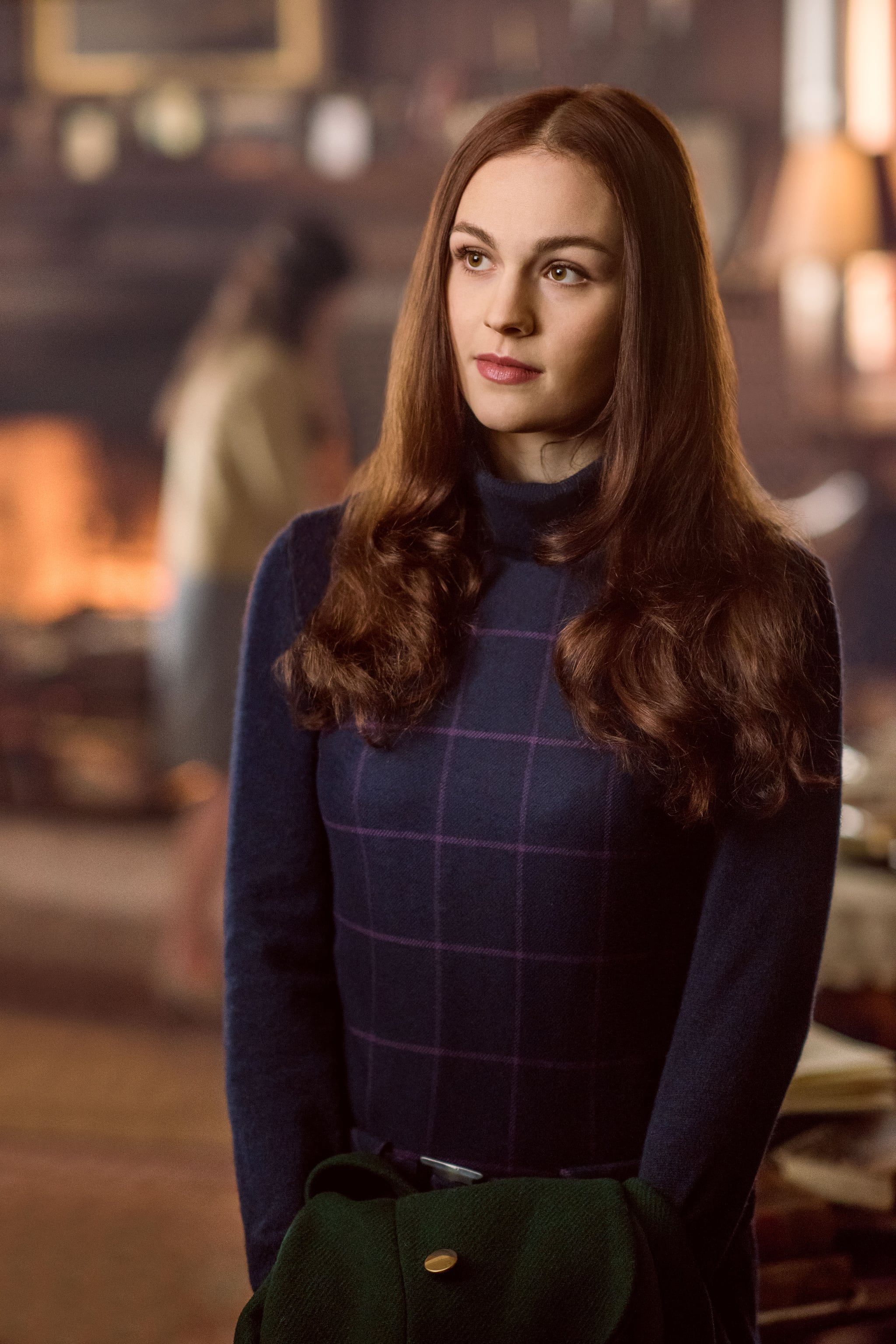 Sophie Skelton Outlander Actress Wallpapers