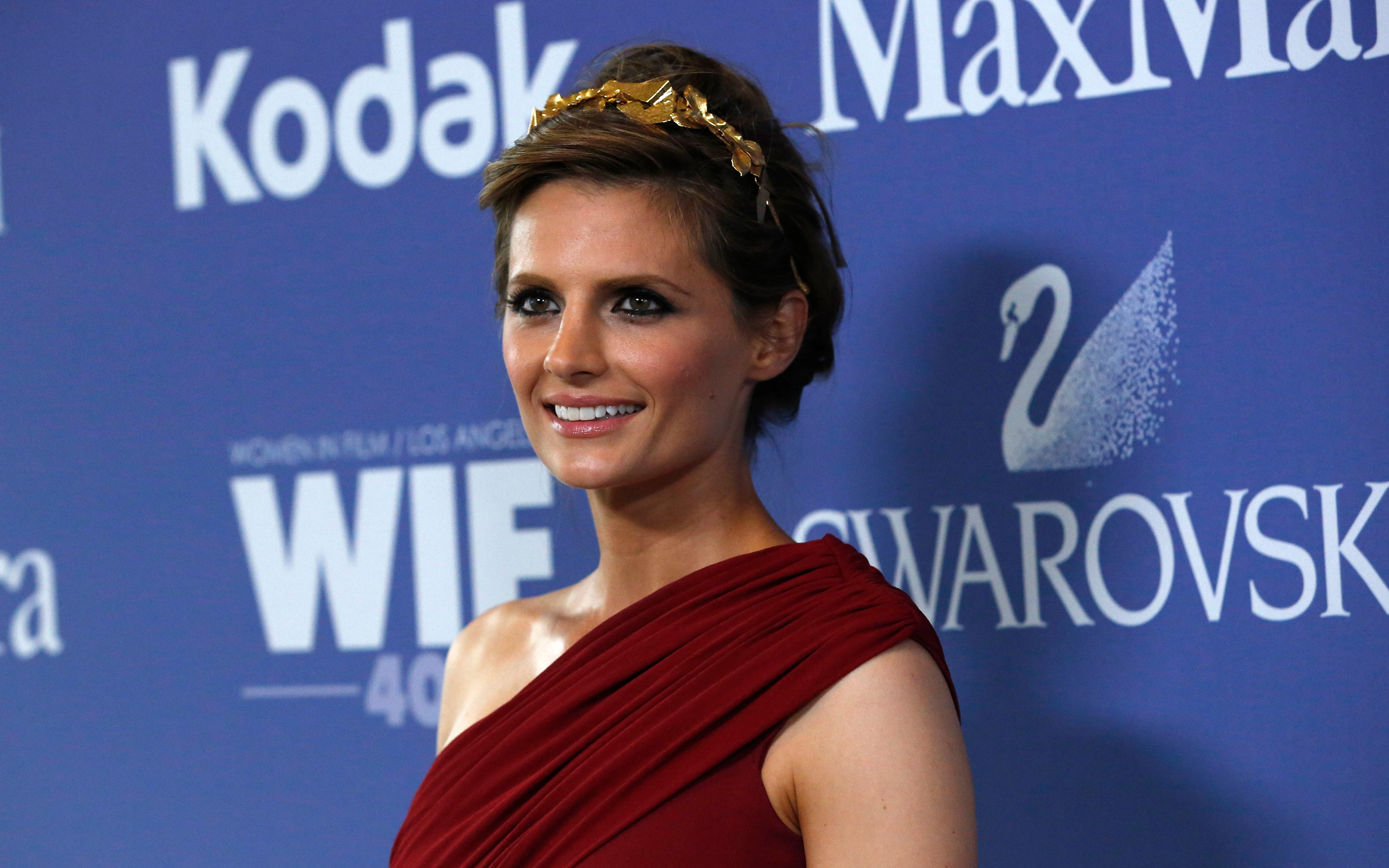 Stana Katic Wallpapers