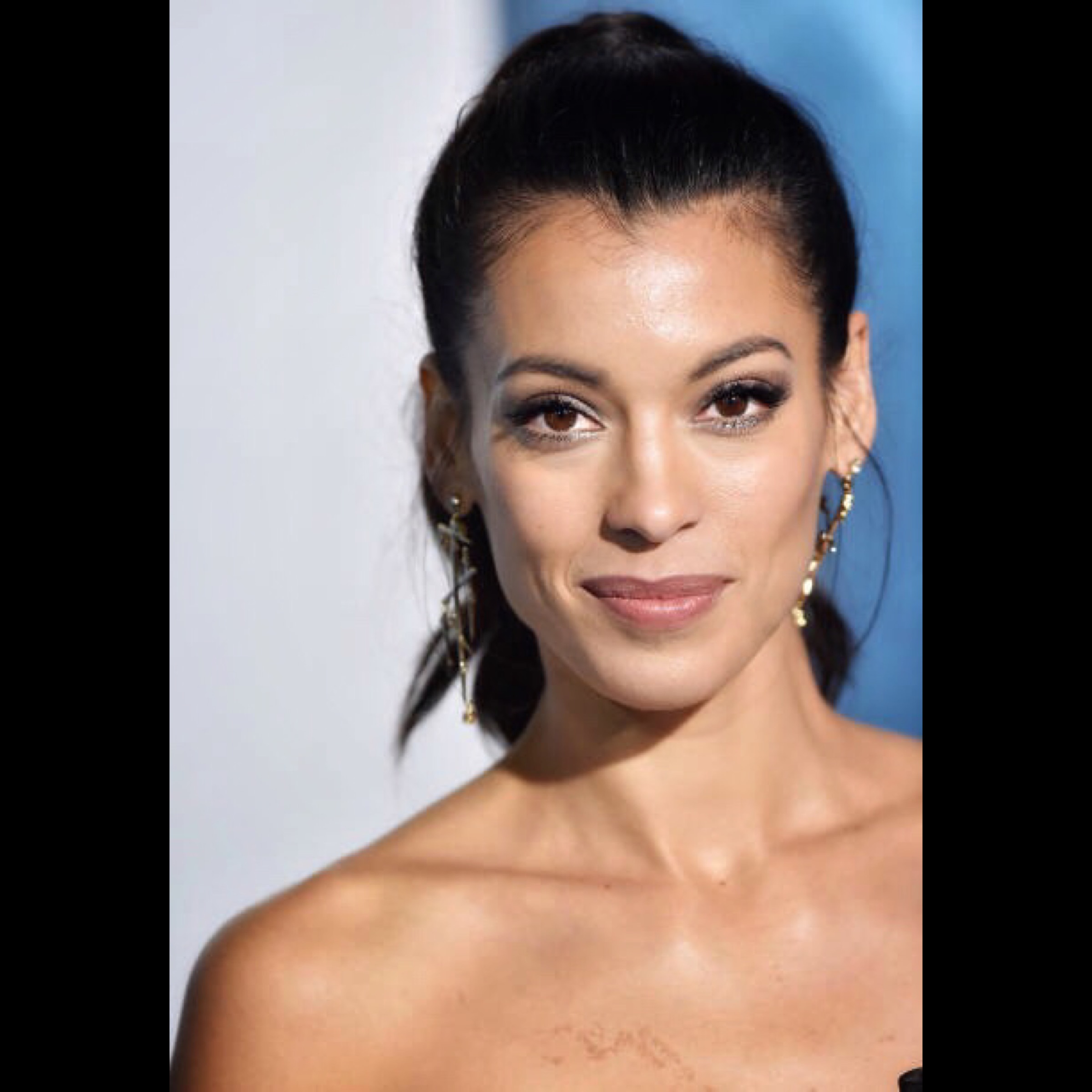 Stephanie Sigman Wallpapers